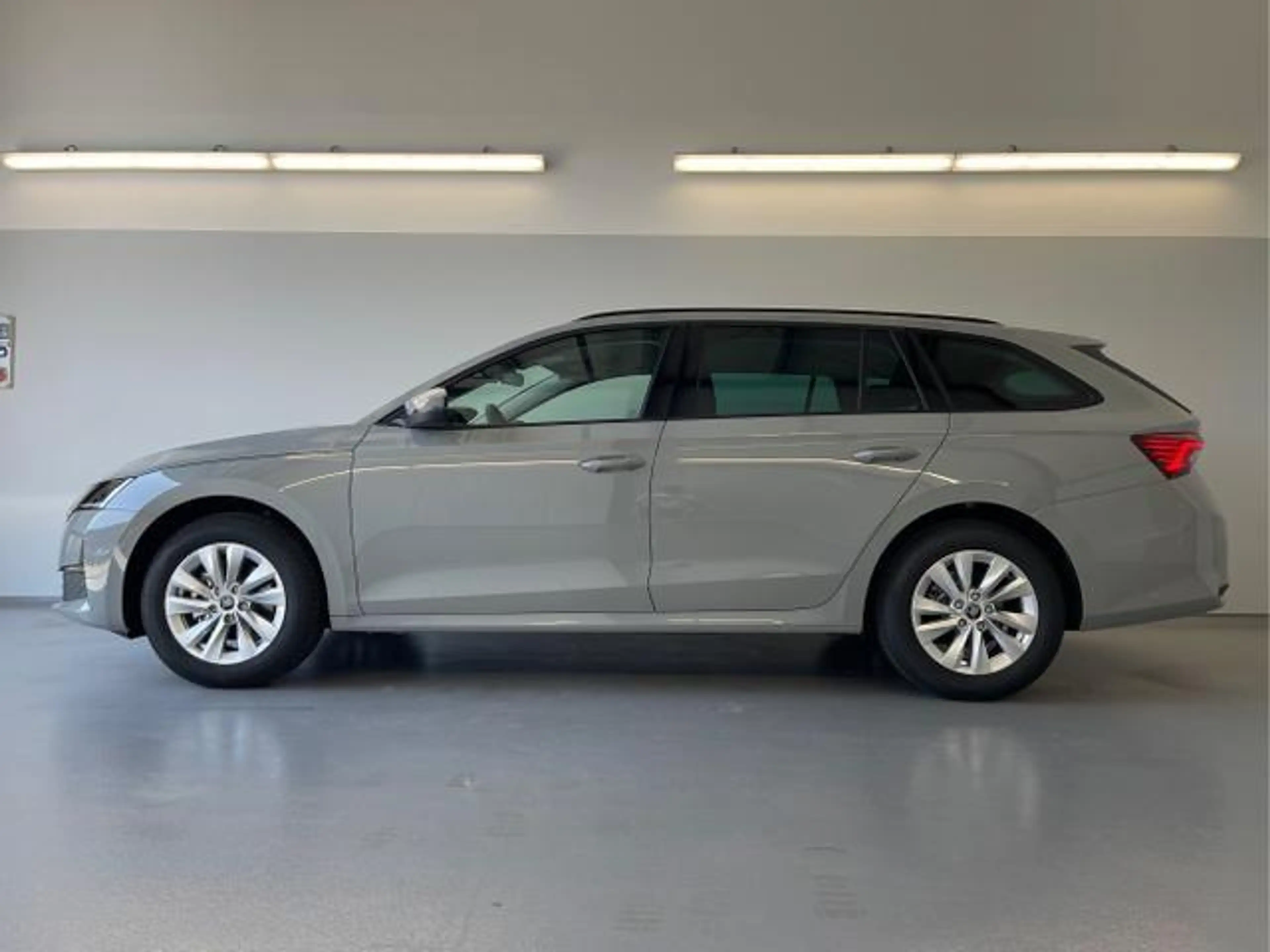 Skoda Octavia Combi Selection 150PS TDI DSG AHK+Kamera+GV4+ACC+T — photo 3