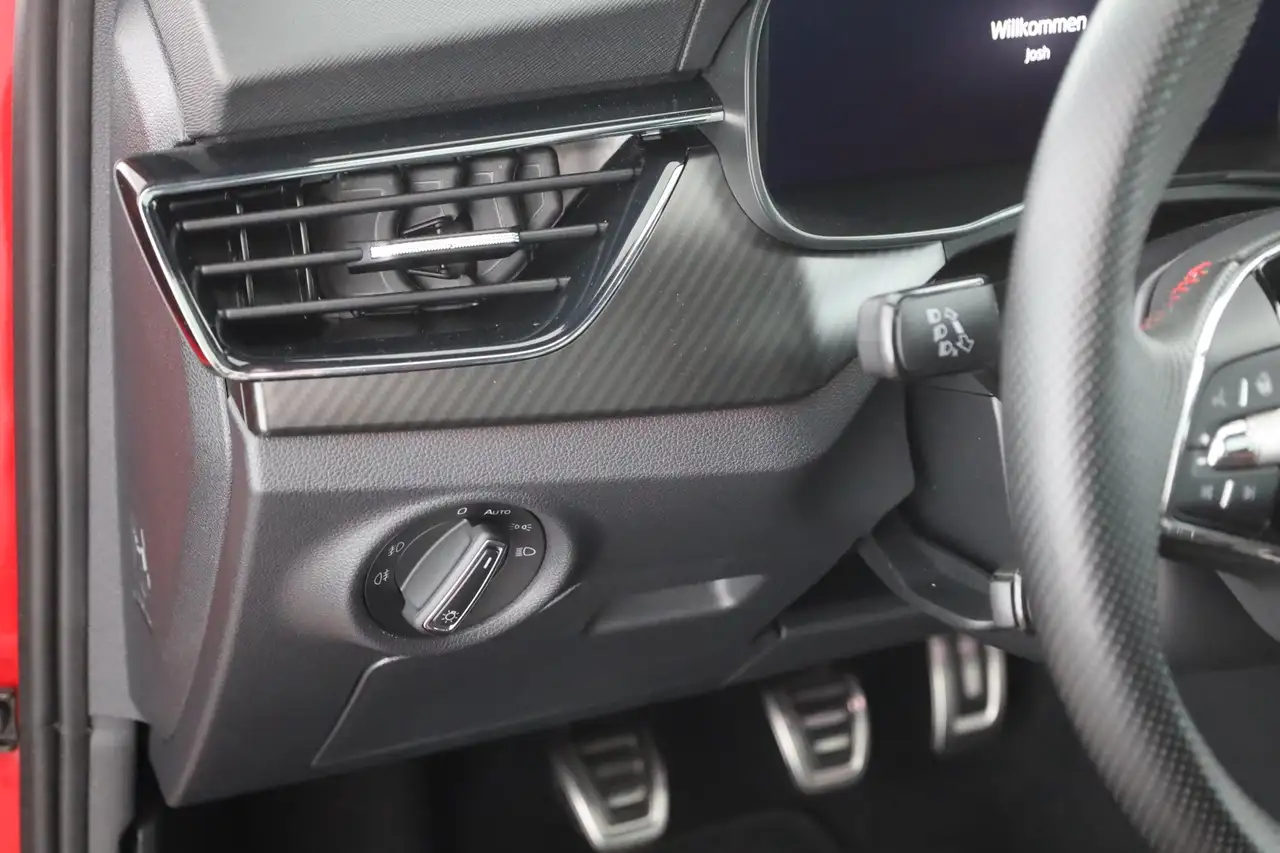 Skoda Scala 1.5 TSI Edition S ABT LED Navi Panorama, миниатюра 22