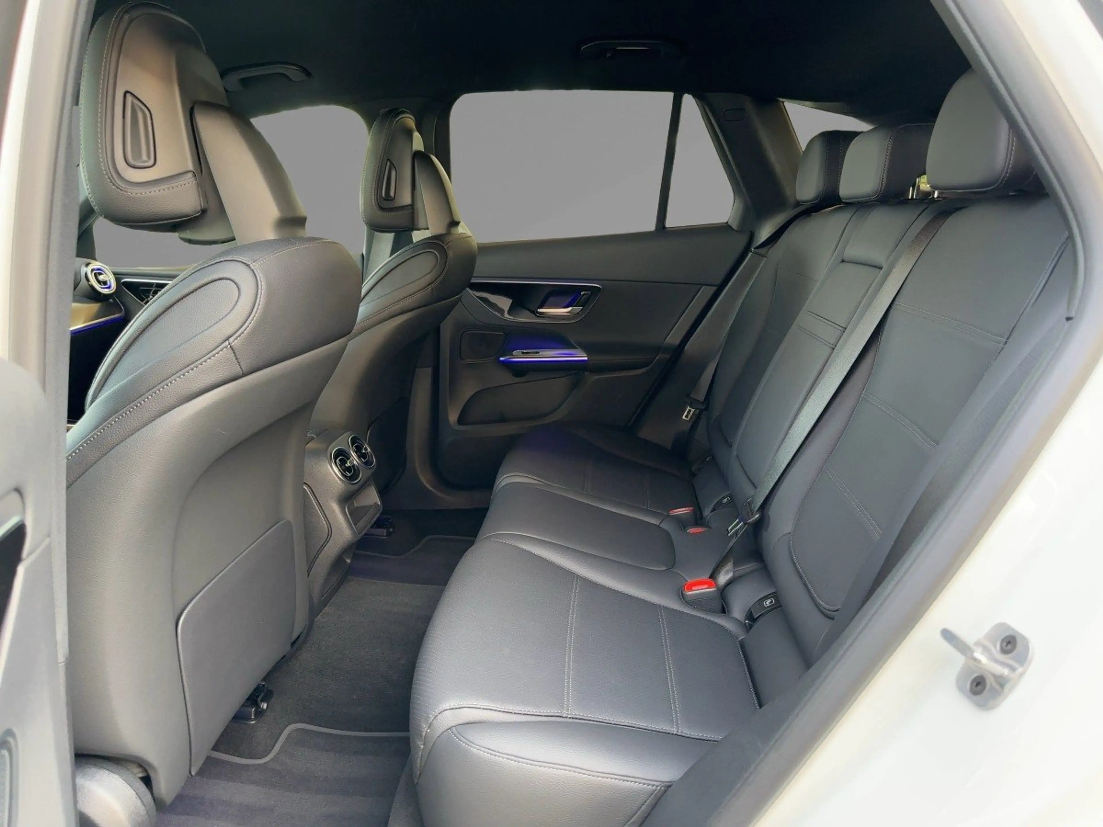 Mercedes-Benz GLC 300 de 4M AVANTGARDE NP: 74.758 LED DISTR AHV — photo 9