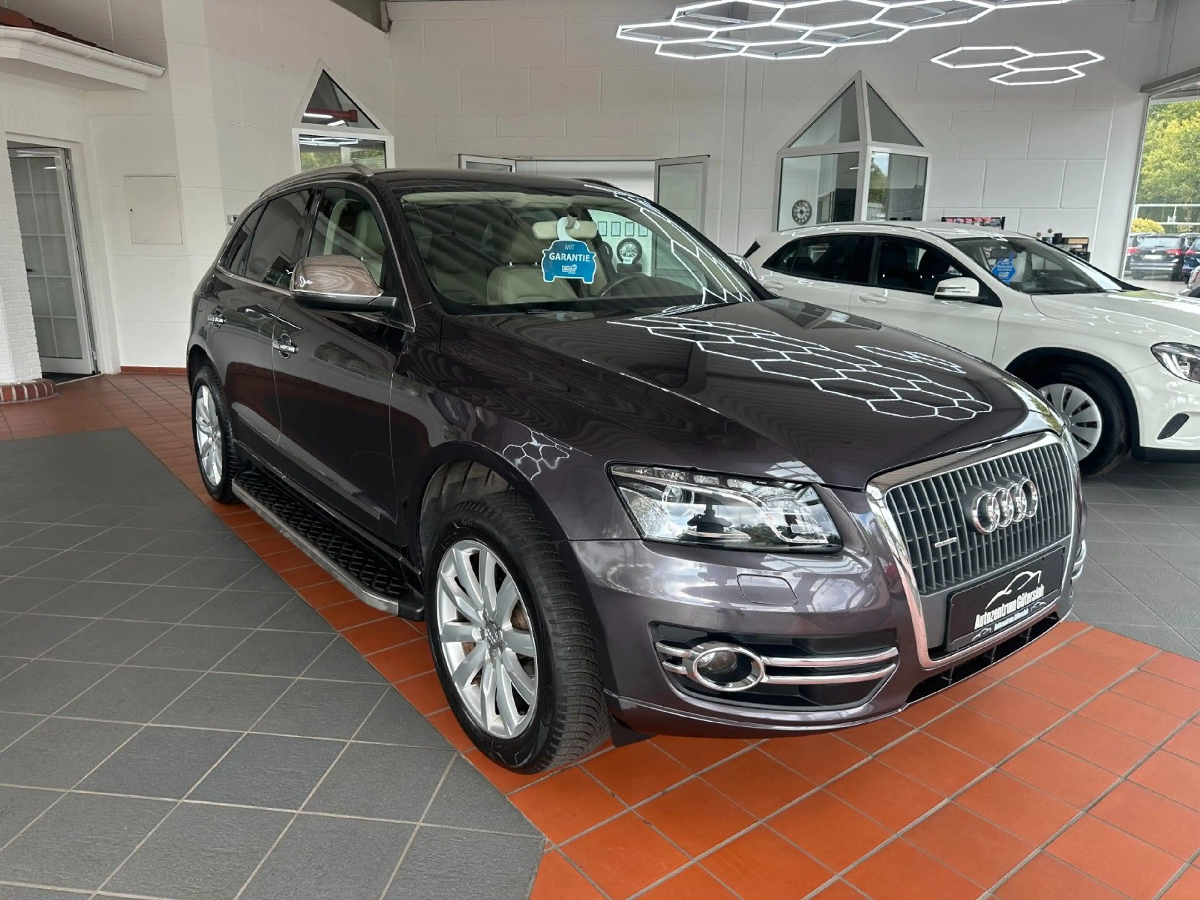 Audi Q5 2.0 TFSI * 1.HAND / BEIGE / GARANTIE * — photo 2
