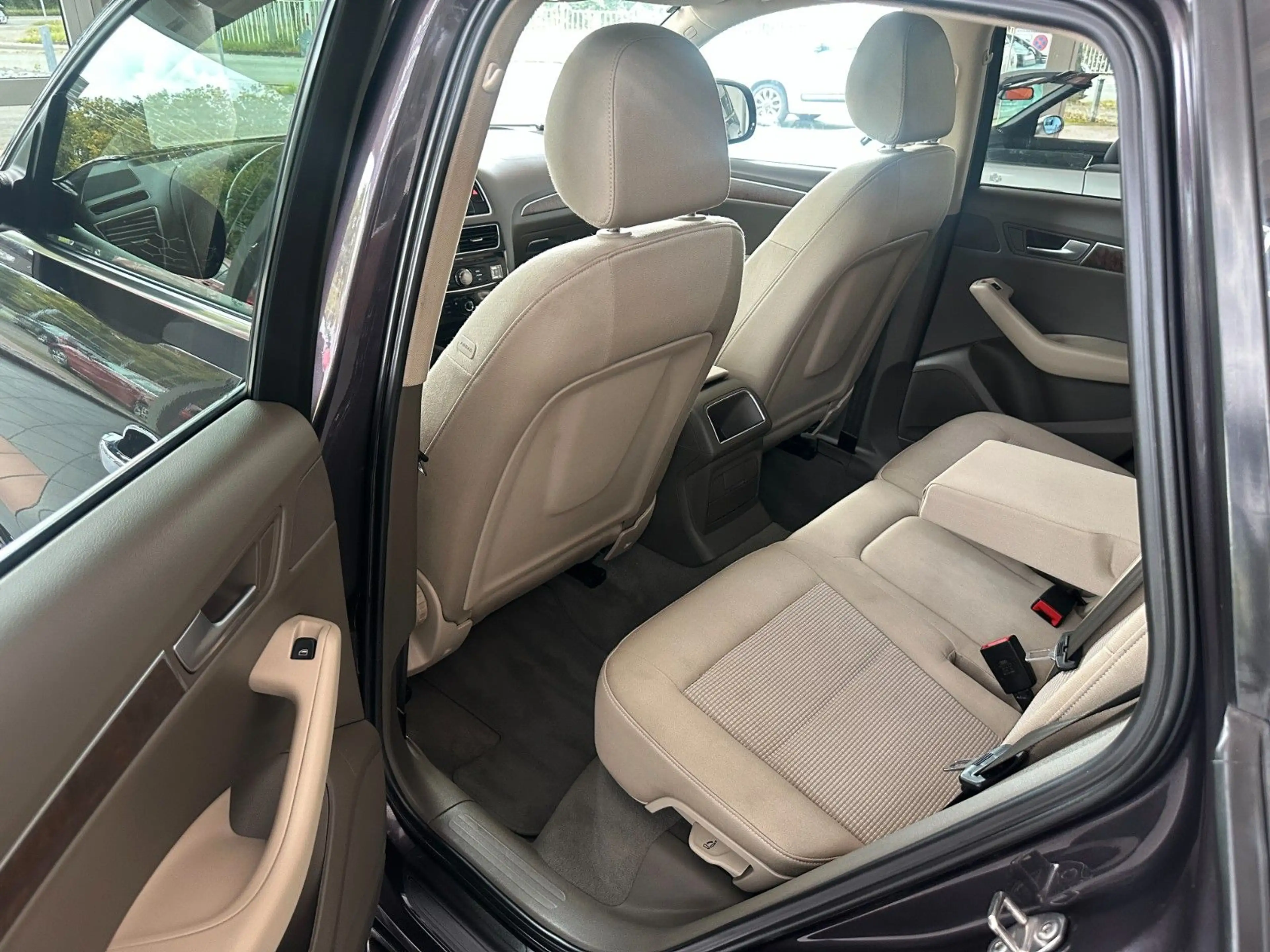 Audi Q5 2.0 TFSI * 1.HAND / BEIGE / GARANTIE * — photo 11