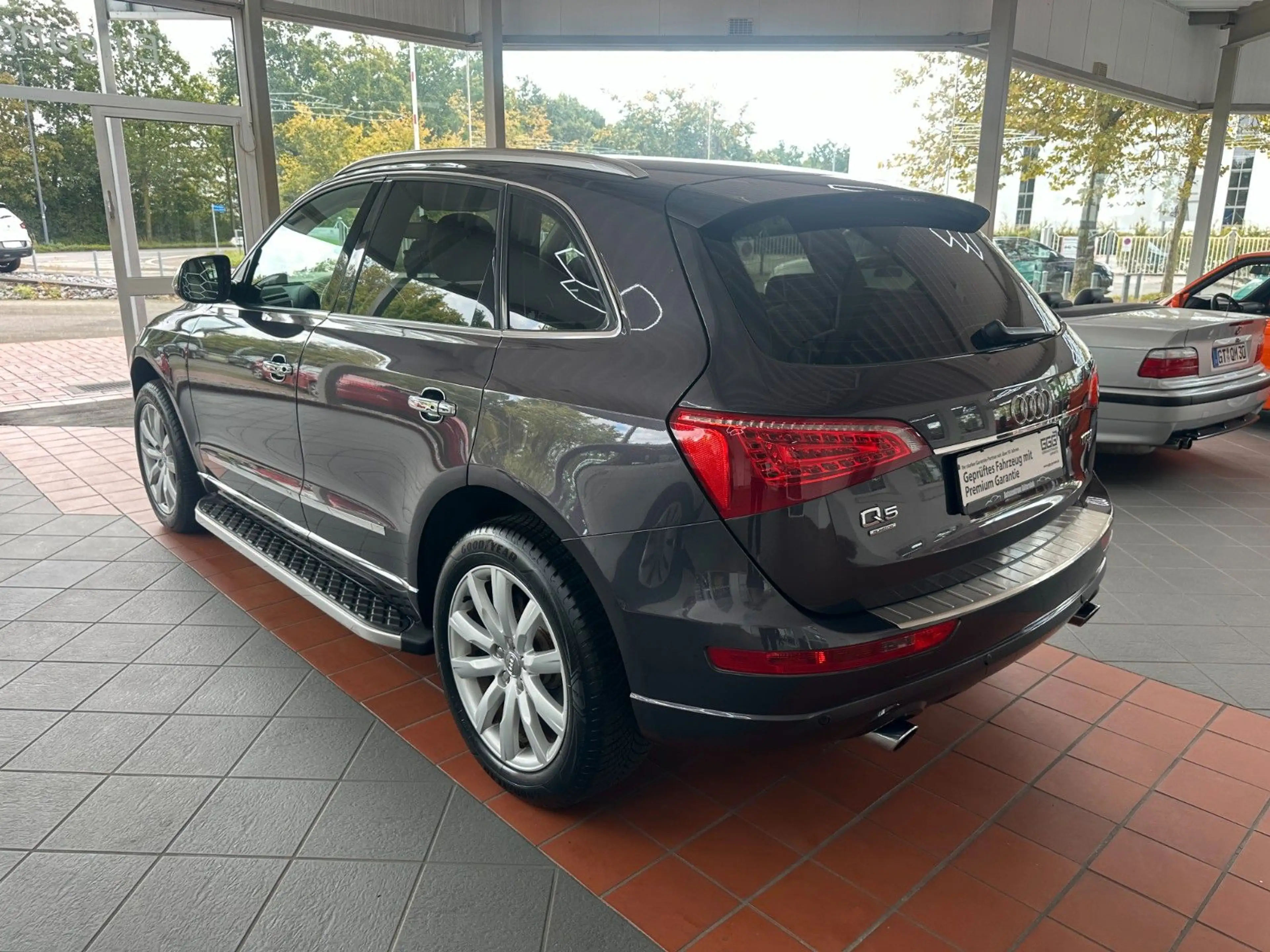 Audi Q5 2.0 TFSI * 1.HAND / BEIGE / GARANTIE * — photo 4