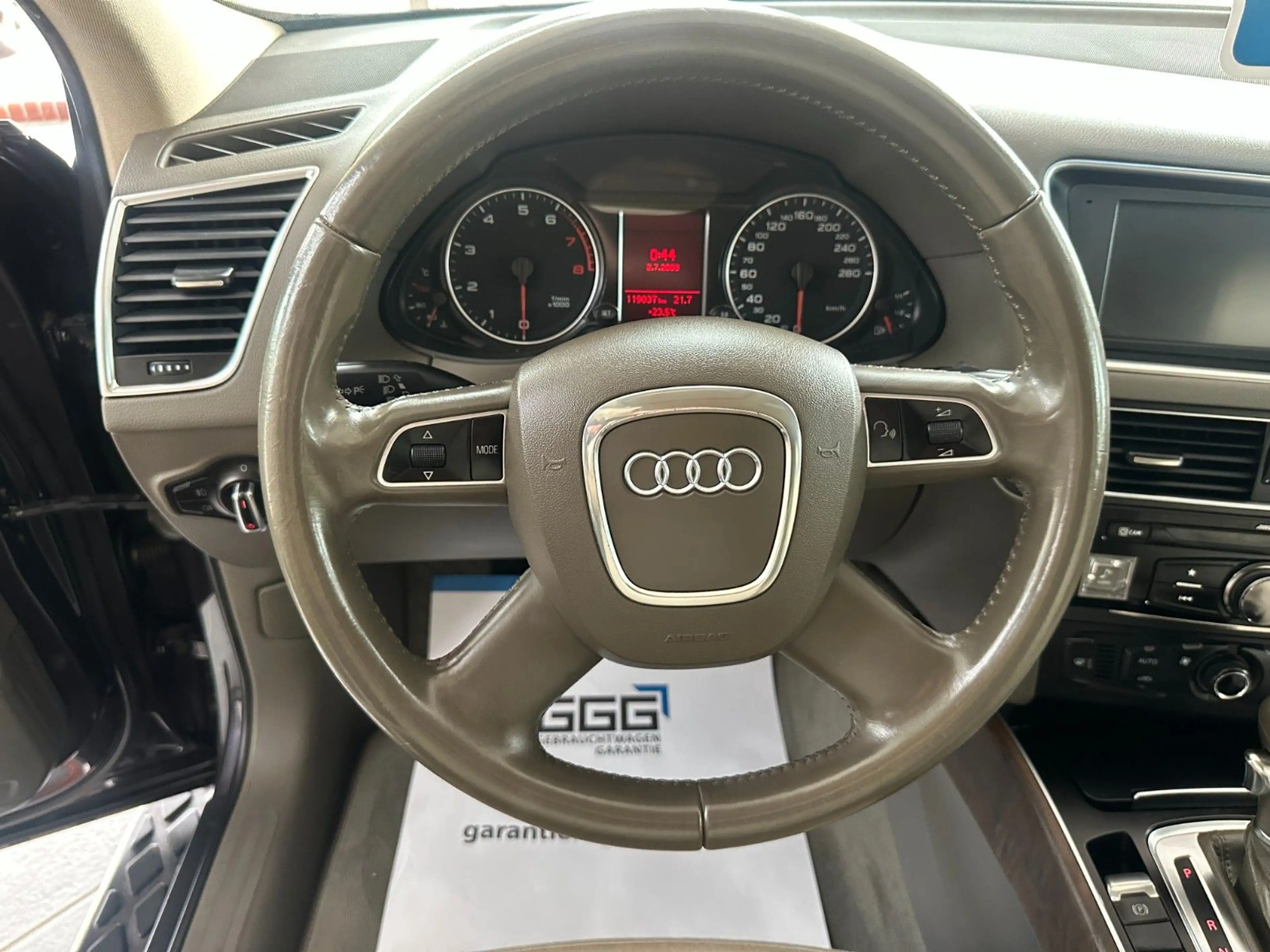 Audi Q5 2.0 TFSI * 1.HAND / BEIGE / GARANTIE * — photo 7