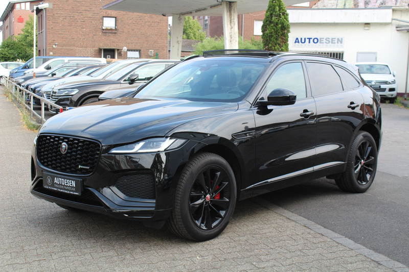 Jaguar F-Pace R-DYNAMIC BLACK+PANO+MERIDIAN+AHK+AMBIENT — photo 4