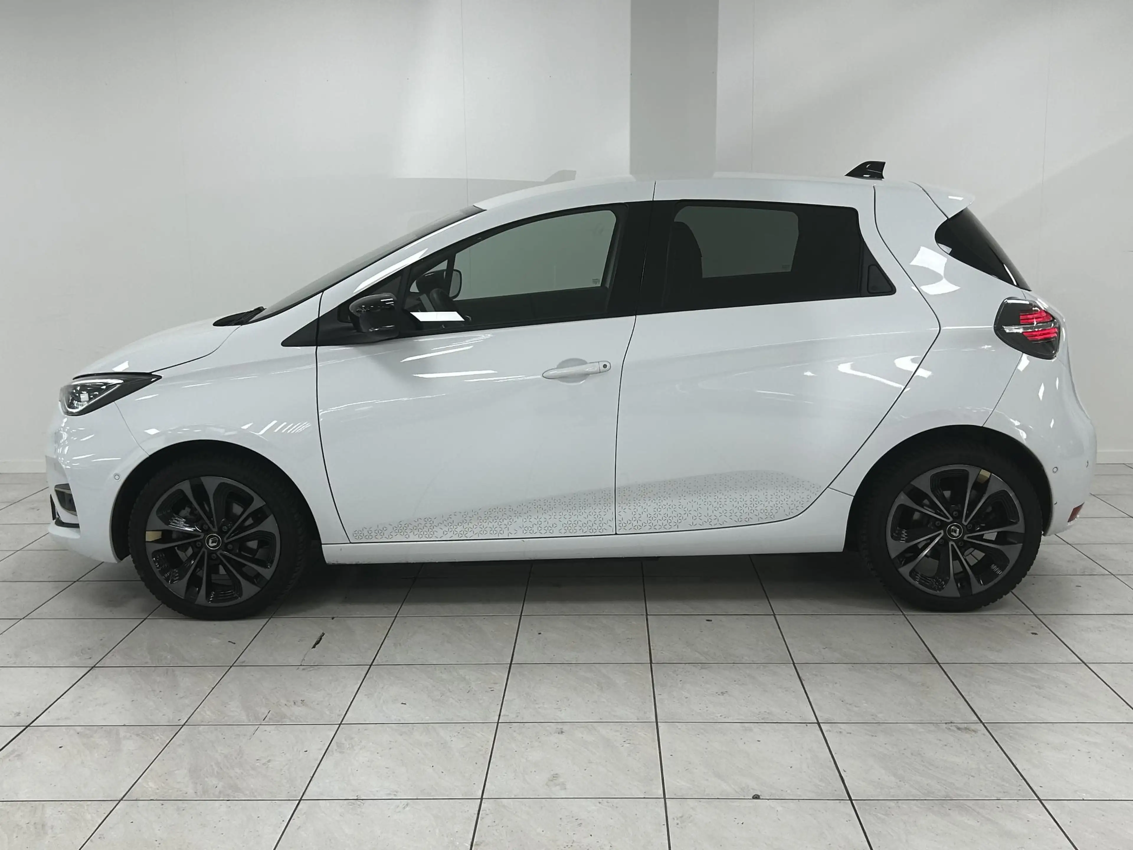 Renault ZOE R135 Iconic 52 kWh NAVIGATIE | ACHTERUITRIJCAMERA — photo 14