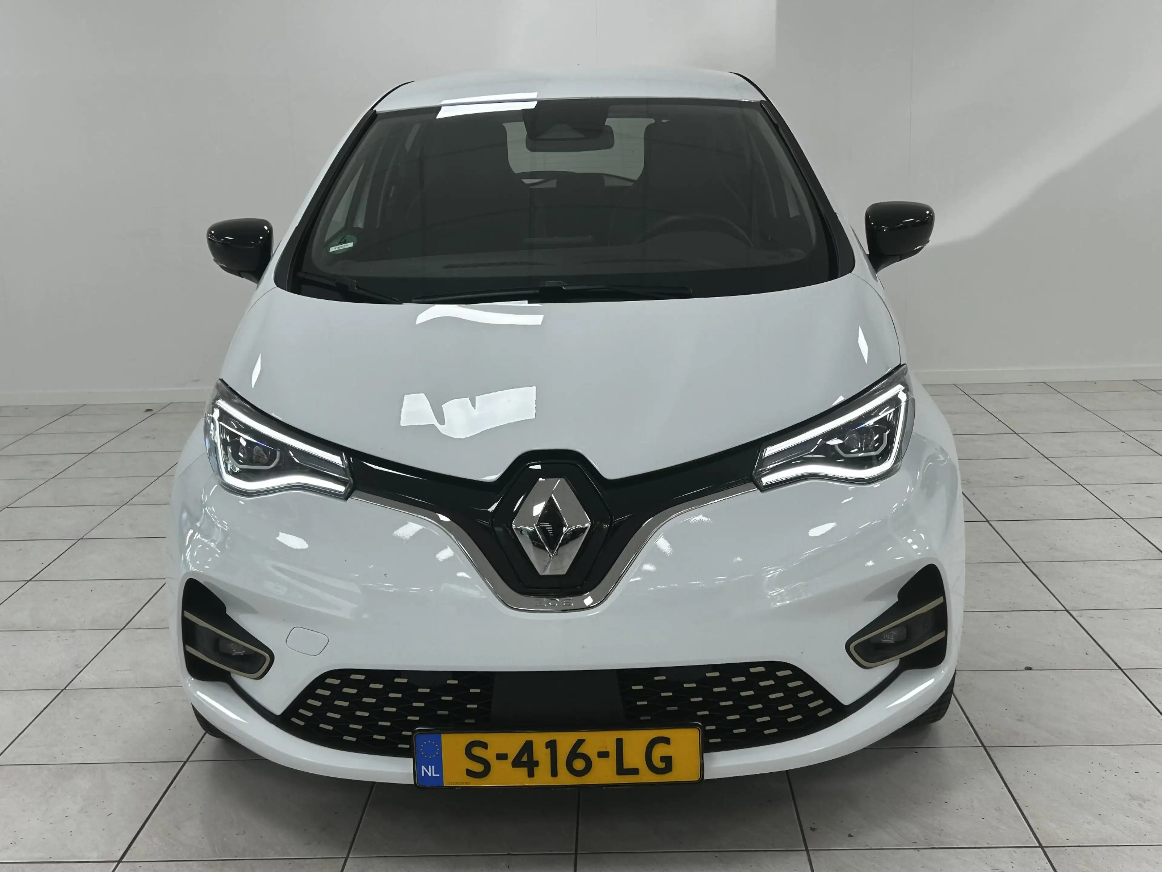 Renault ZOE R135 Iconic 52 kWh NAVIGATIE | ACHTERUITRIJCAMERA — photo 16