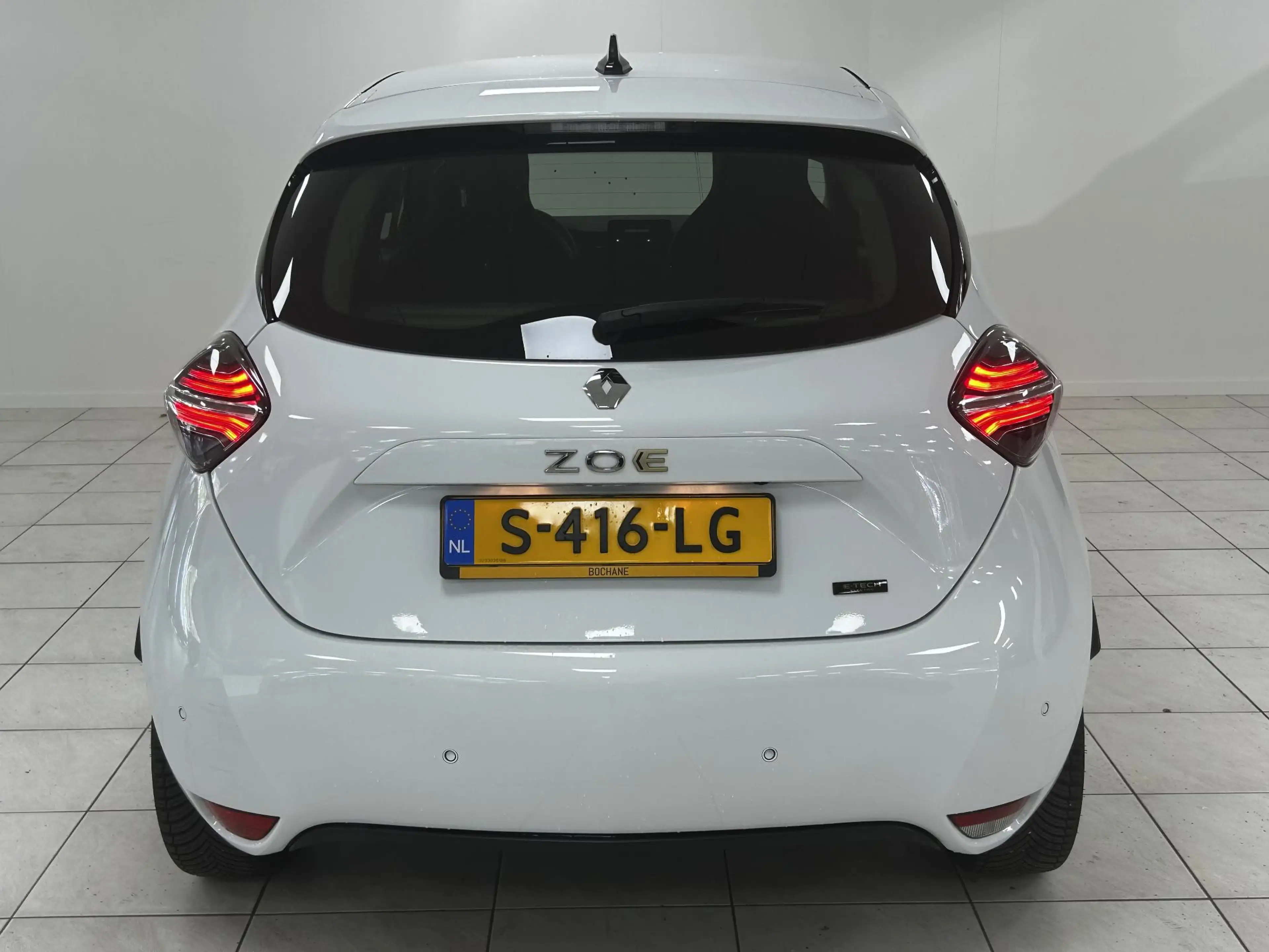 Renault ZOE R135 Iconic 52 kWh NAVIGATIE | ACHTERUITRIJCAMERA — photo 17