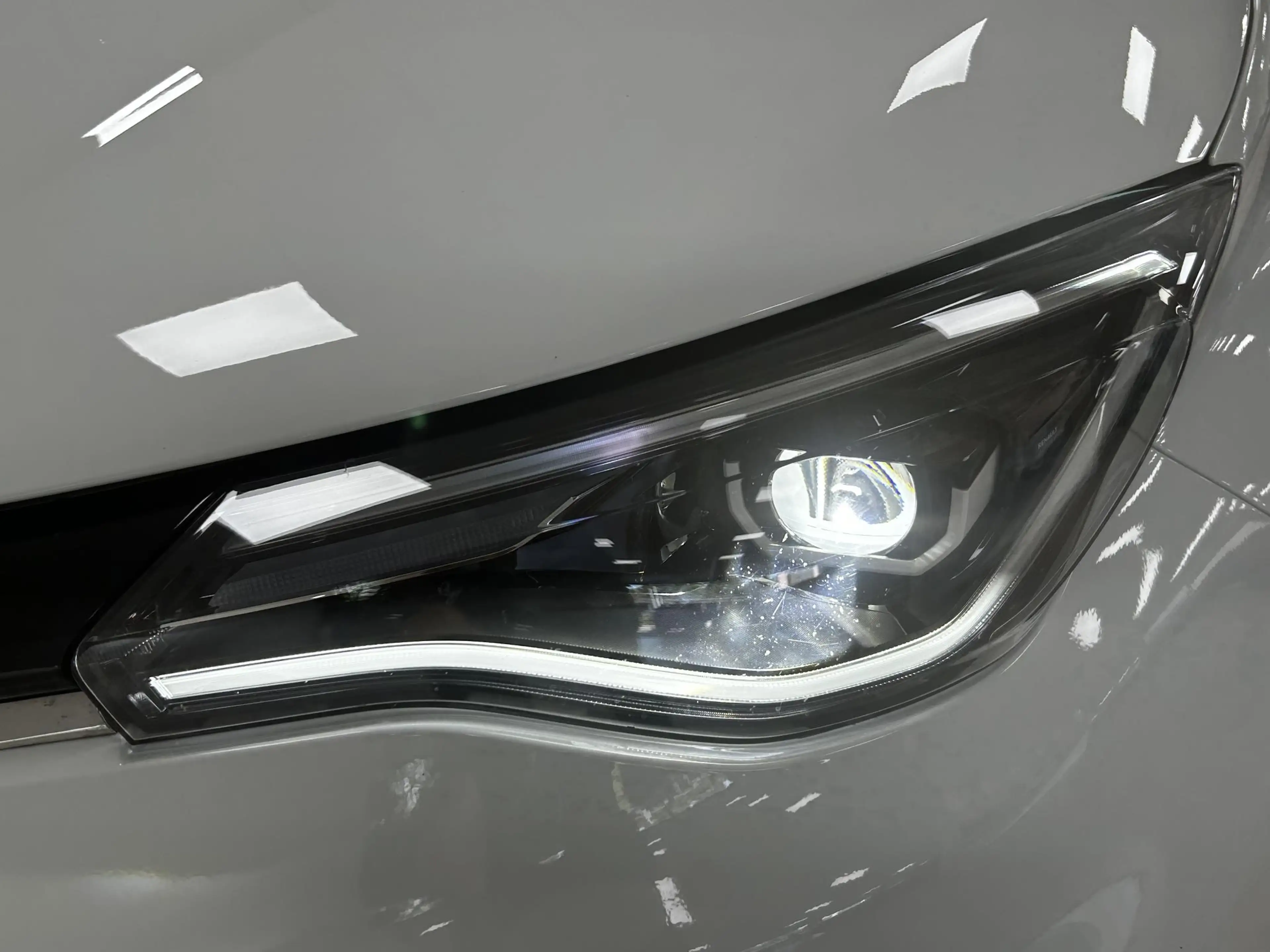 Renault ZOE R135 Iconic 52 kWh NAVIGATIE | ACHTERUITRIJCAMERA — photo 22