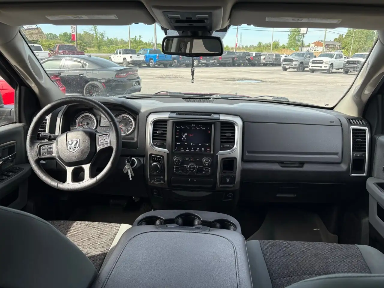 RAM 1500 снимка RAM 1500