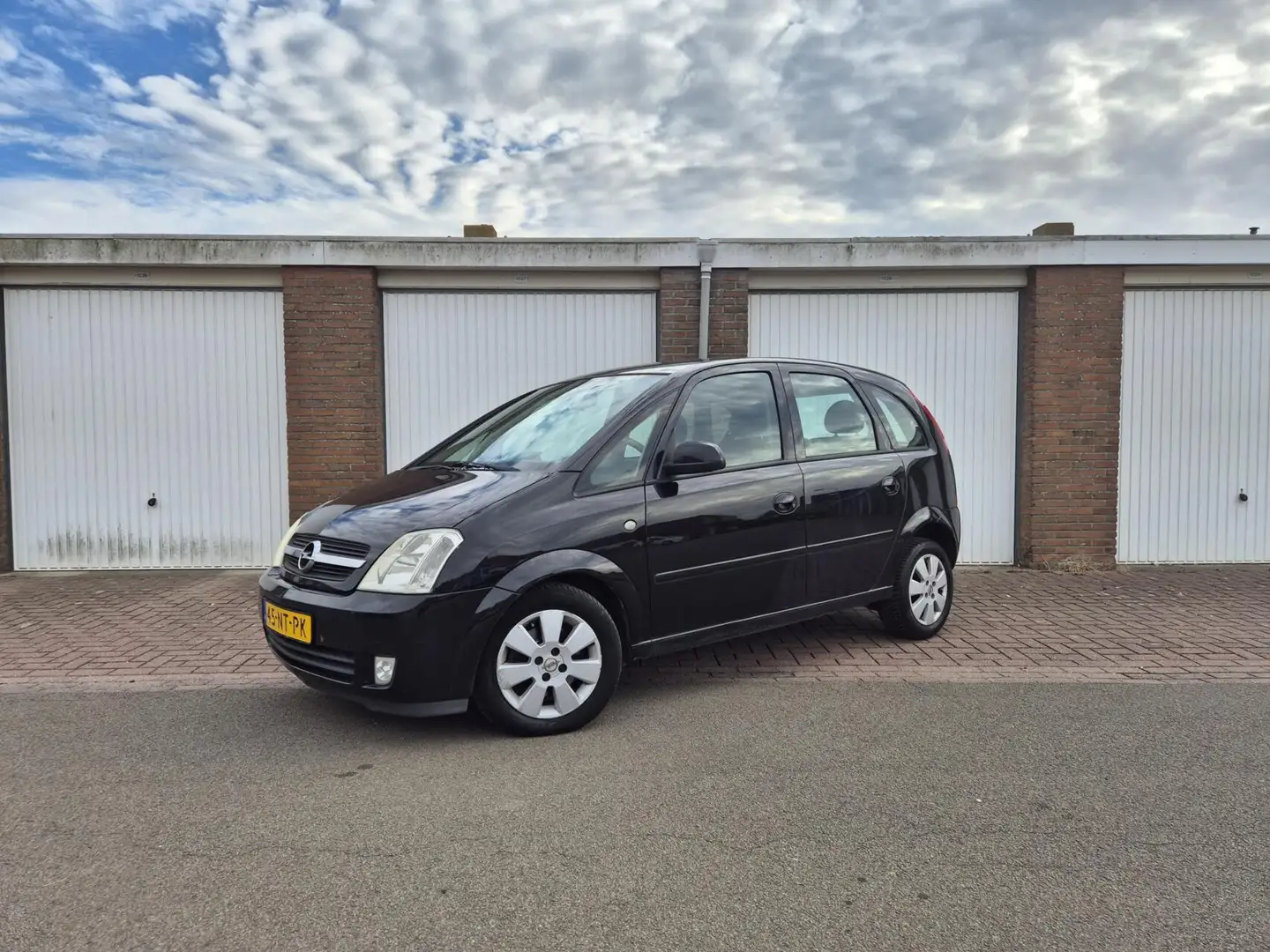 Opel Meriva 1.6-16V Cosmo Automaat / Origineel NL / Trekhaak Negro - 1