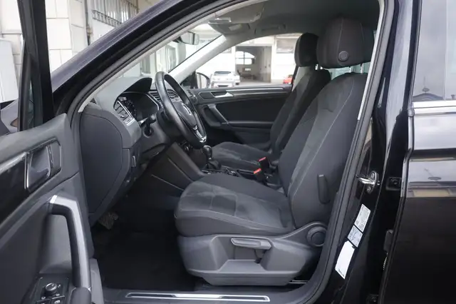Volkswagen Tiguan view 18