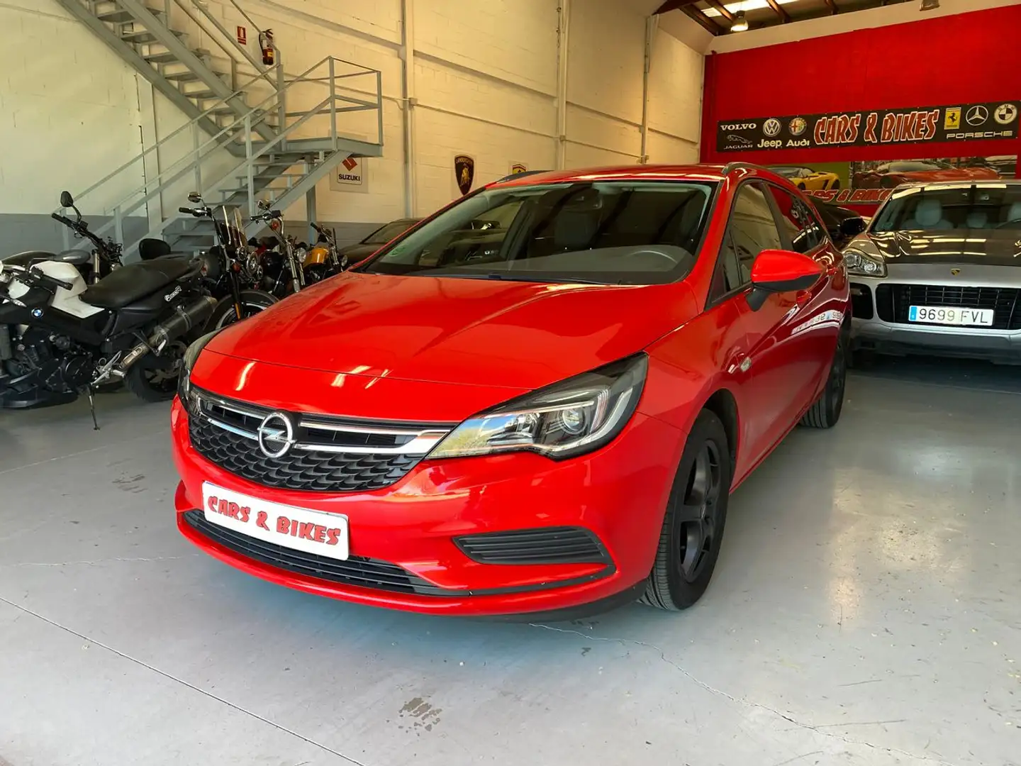 Opel Astra 1.0T S/S Dynamic Rosso - 1