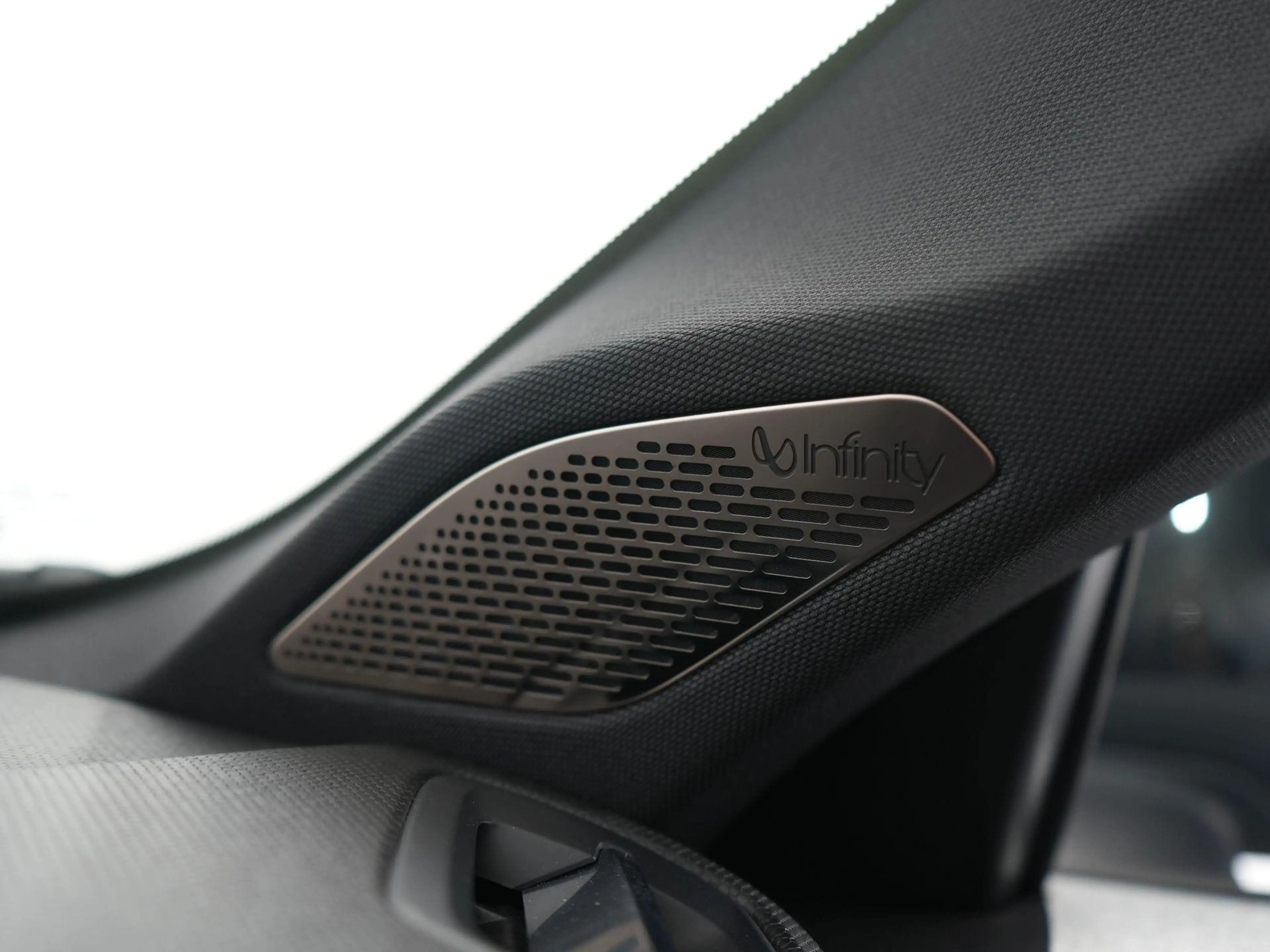 Lynk & Co 01 1.5 | Zwarte hemel | Black Edition | Pano | ACC | — photo 30