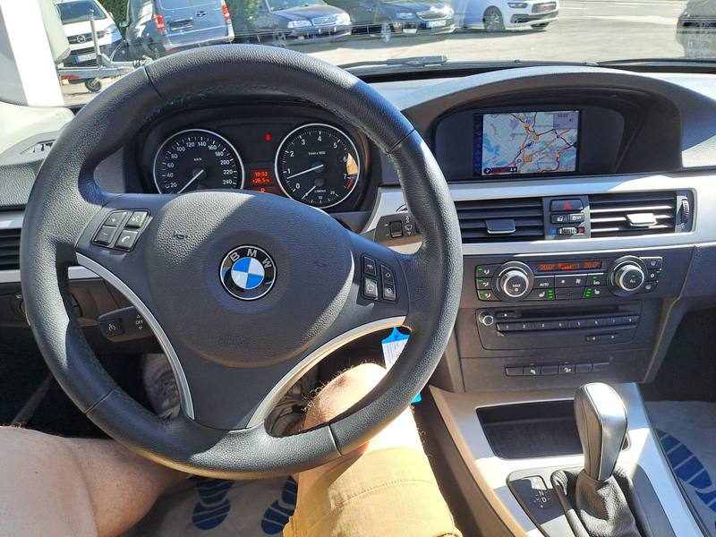 BMW 325 Limousine 325 i xDrive *1. Hd*Aut.*PDCs*SHZ* — photo 10