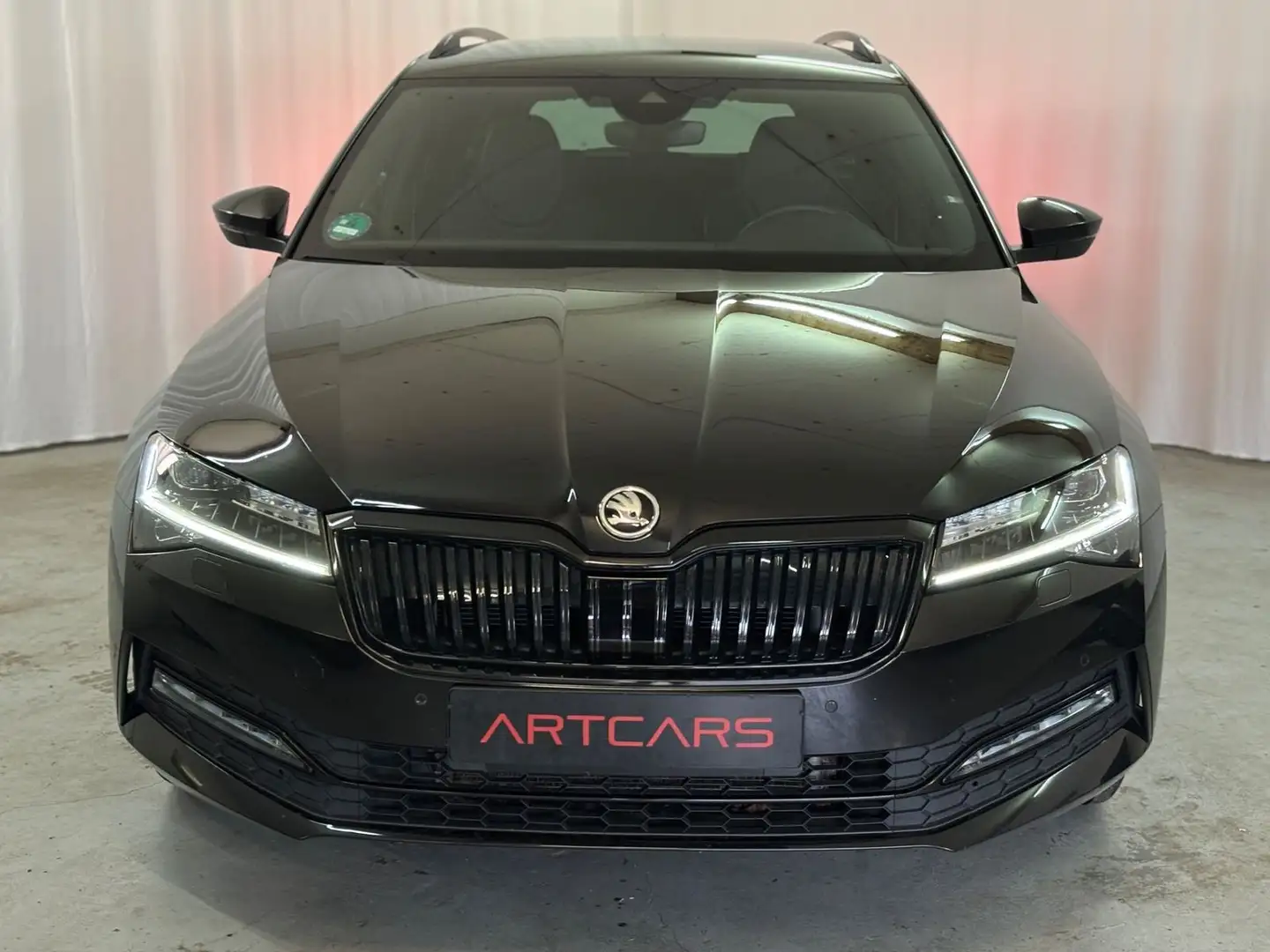 Skoda Superb Combi 2.0 TDI SportLine AHK LED COLUMBUS Schwarz - 2