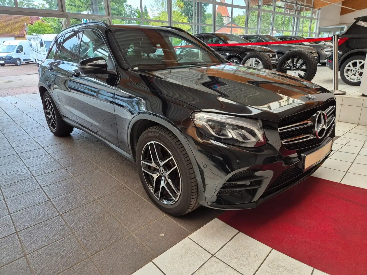 Mercedes-Benz GLC 250 d 4Matic AMG PANORAMA STANDHEIZUNG NIGHT Schwarz - 2