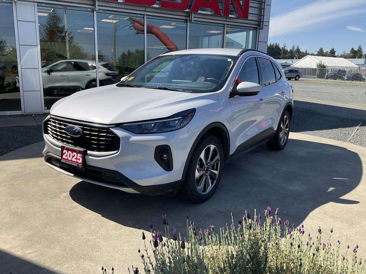 2025 Ford Escape Platinum | Turbocharged Performance, Premium Comfo