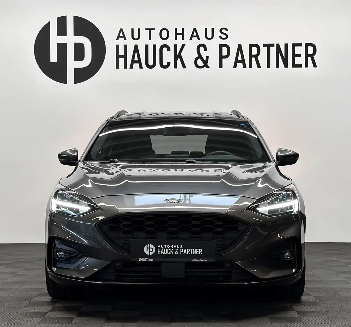 Ford Focus Turnier ST-Line Auto *Kamera*Key-Go*Navi* Gris - 2