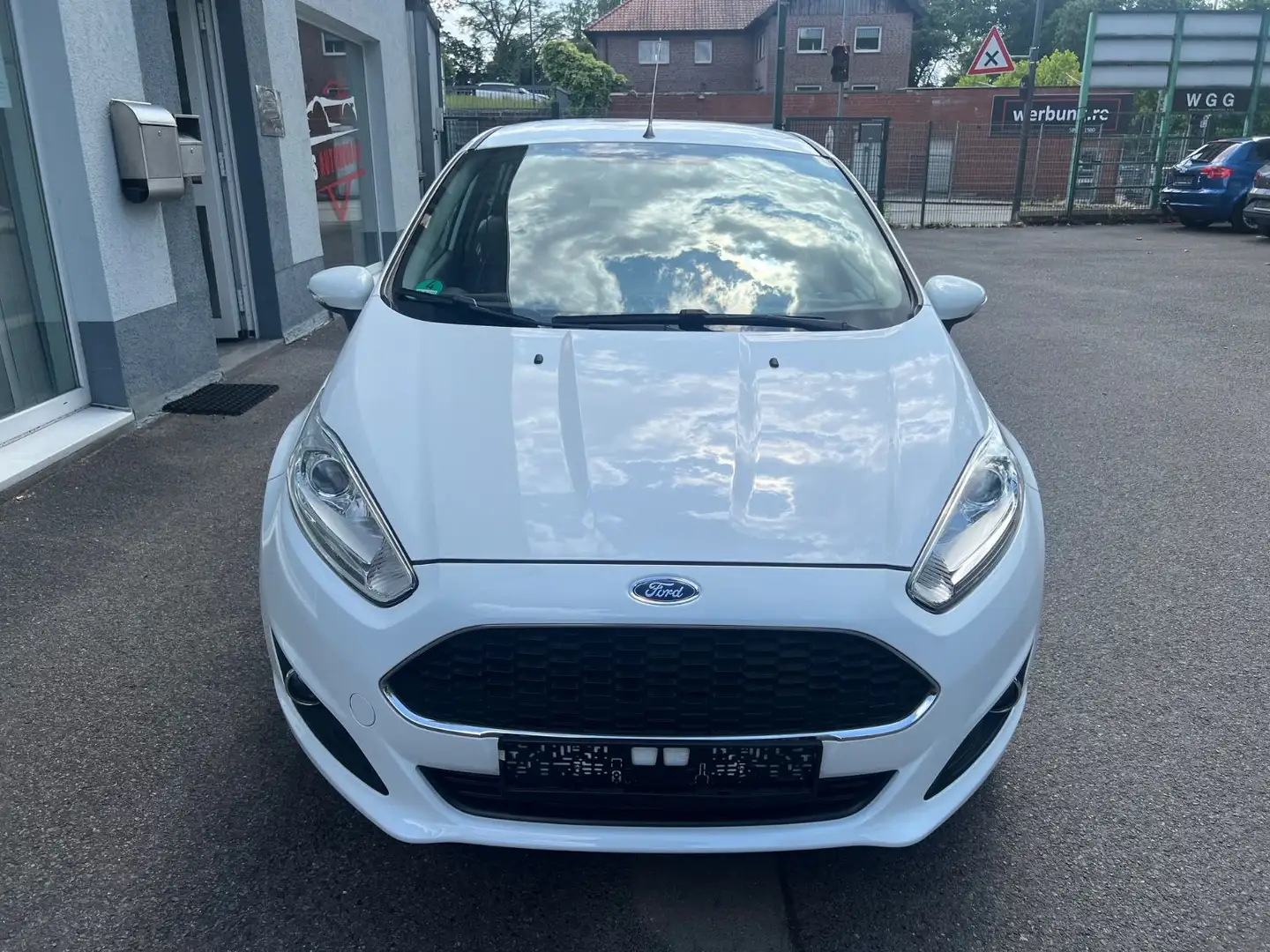Ford Fiesta Celebration"Klima"SHZ"5-türig"Start/Stop" Blanc - 2
