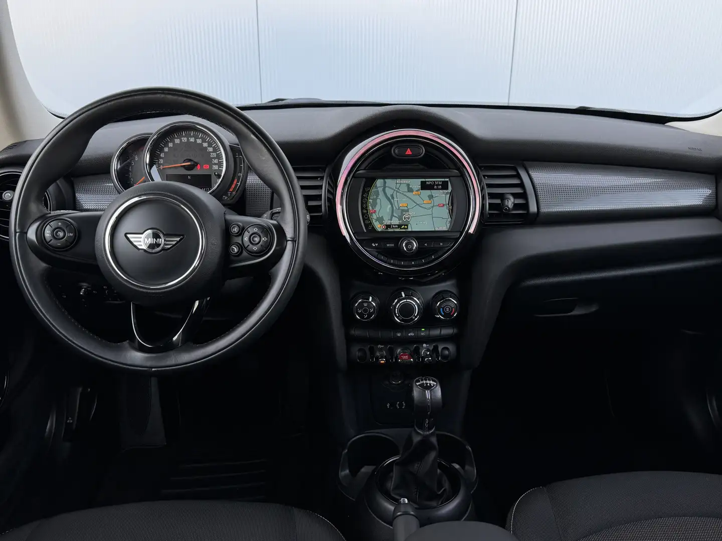 MINI Cooper Mini 1.5 Business Navi/Bluetooth/Cruise/17inch. Noir - 2