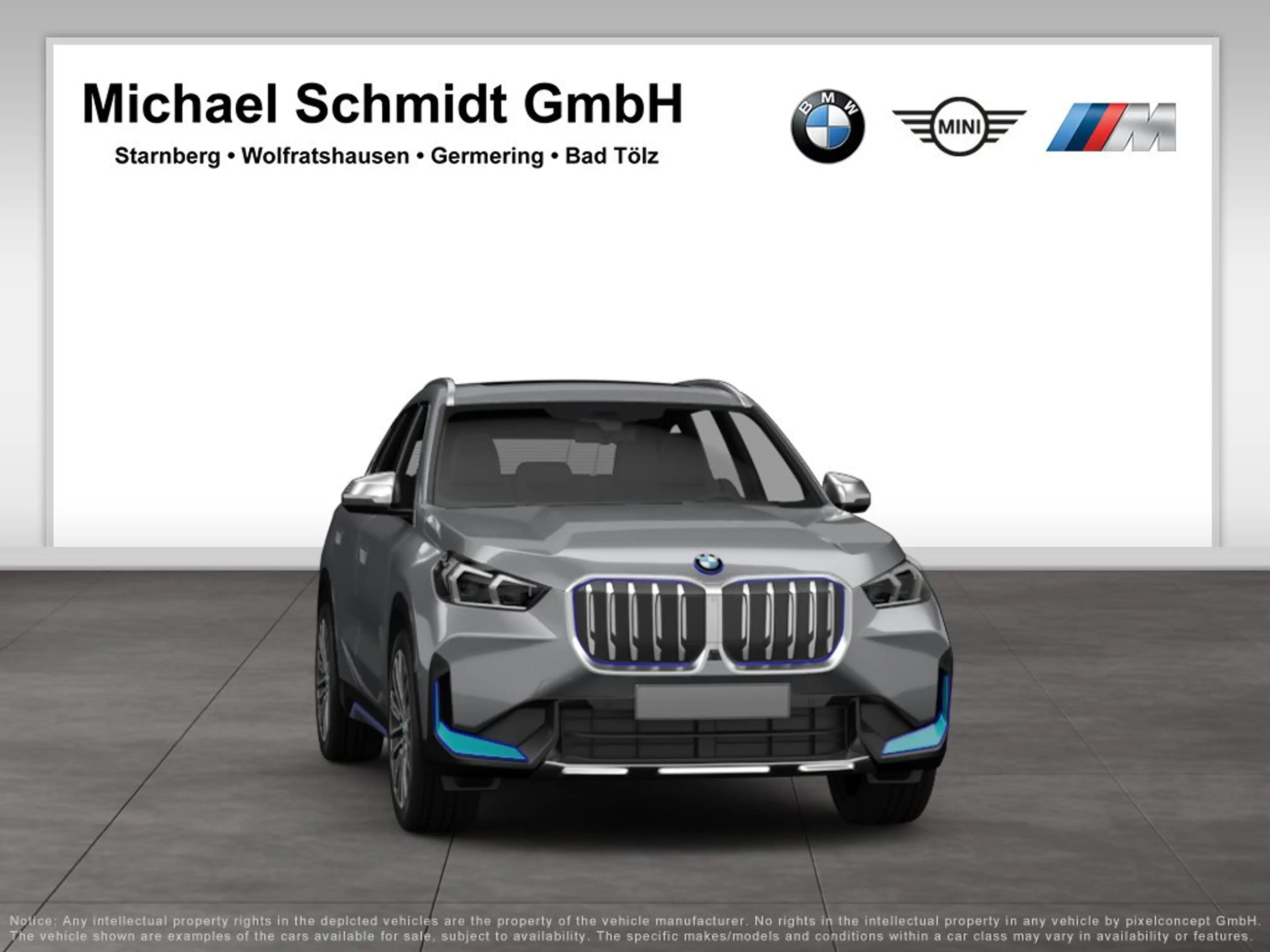 BMW iX1 xDrive30 — photo 8