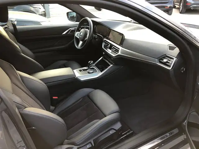 BMW 4 Series view 12