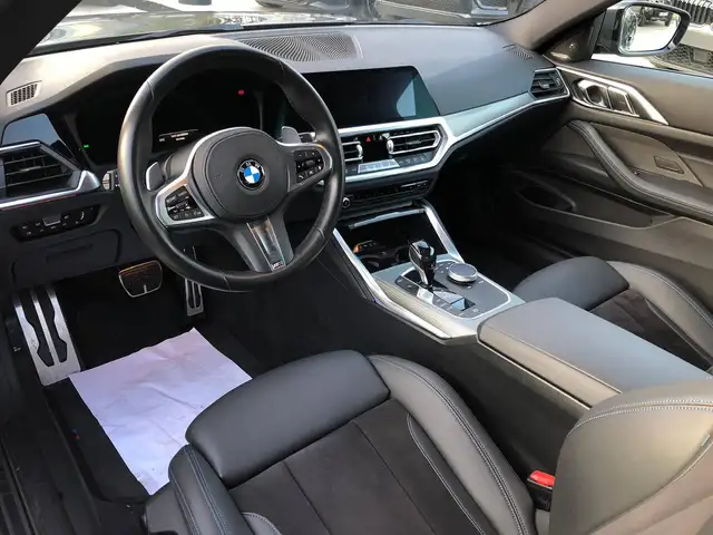 BMW 4 Series view 10
