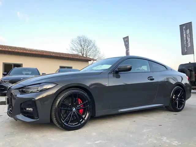 BMW 4 Series view 9