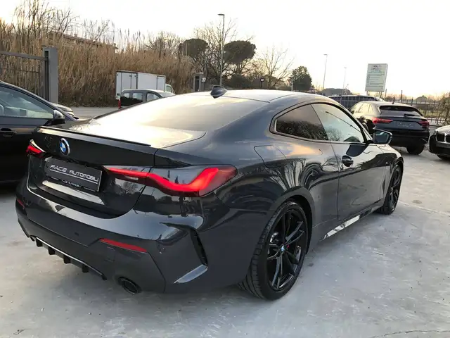 BMW 4 Series view 13