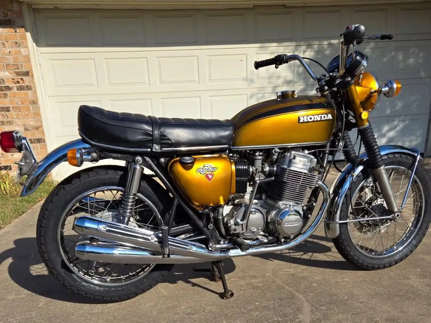 Honda CB 750 four Zlatá - 2