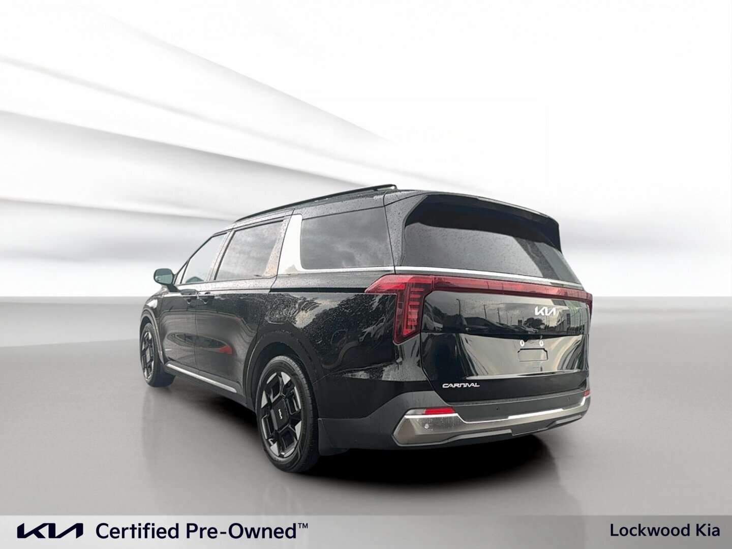 used 2025 Kia Carnival car, priced at $45,999