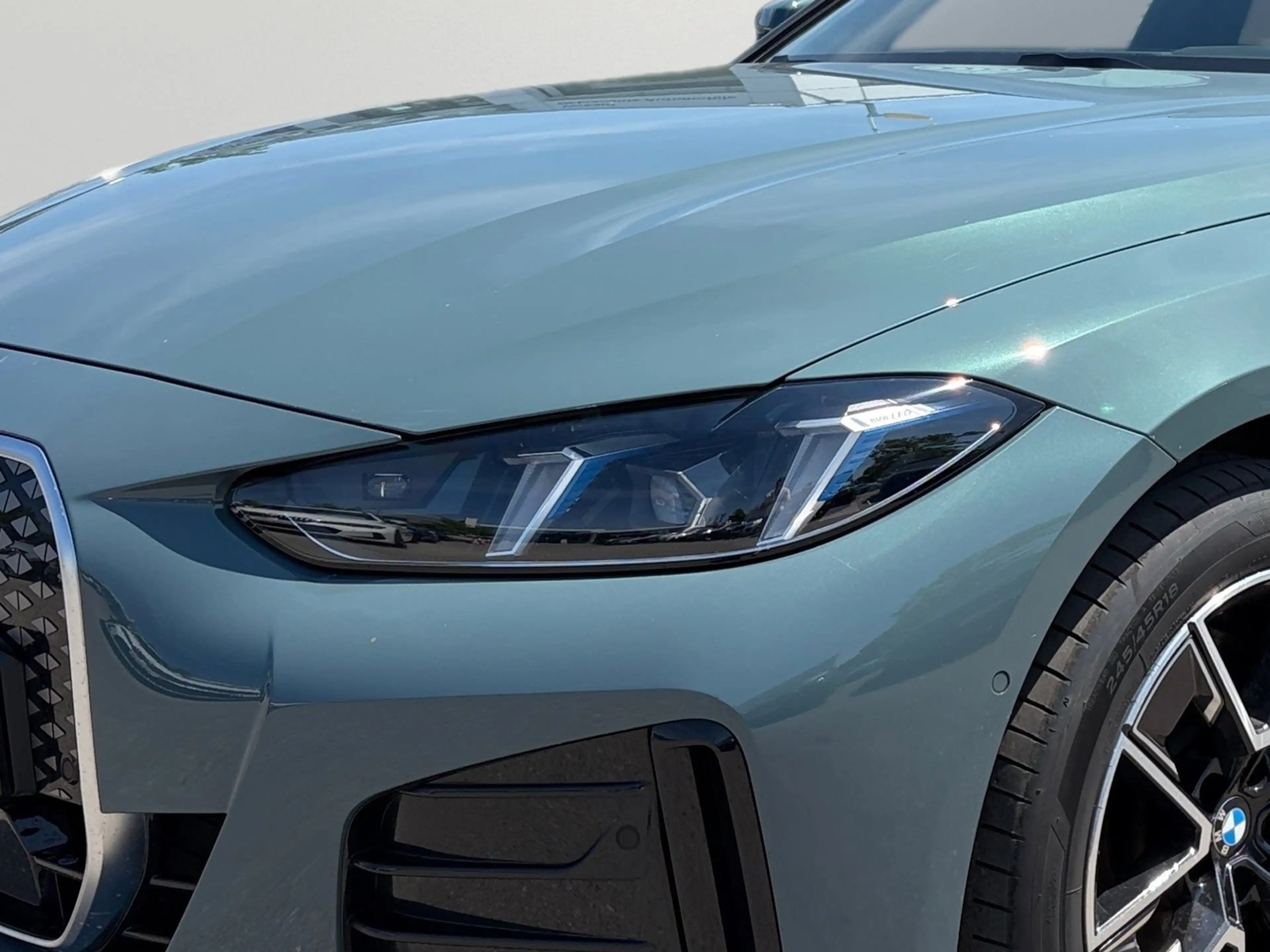BMW i4 eDrive40 Msport*DrivingAssistProf*ParkingAssistPlu — photo 5