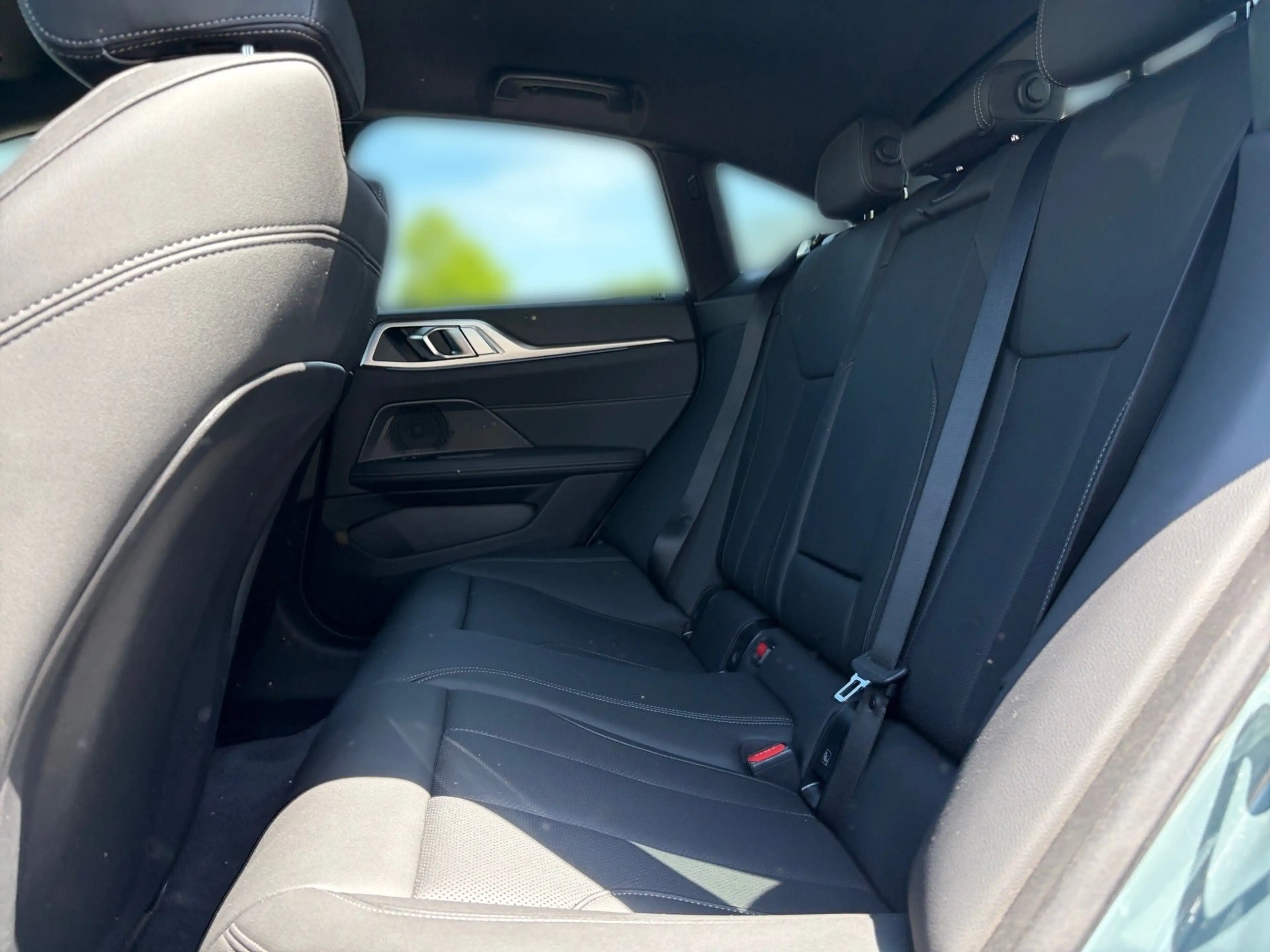 BMW i4 eDrive40 Msport*DrivingAssistProf*ParkingAssistPlu — photo 11