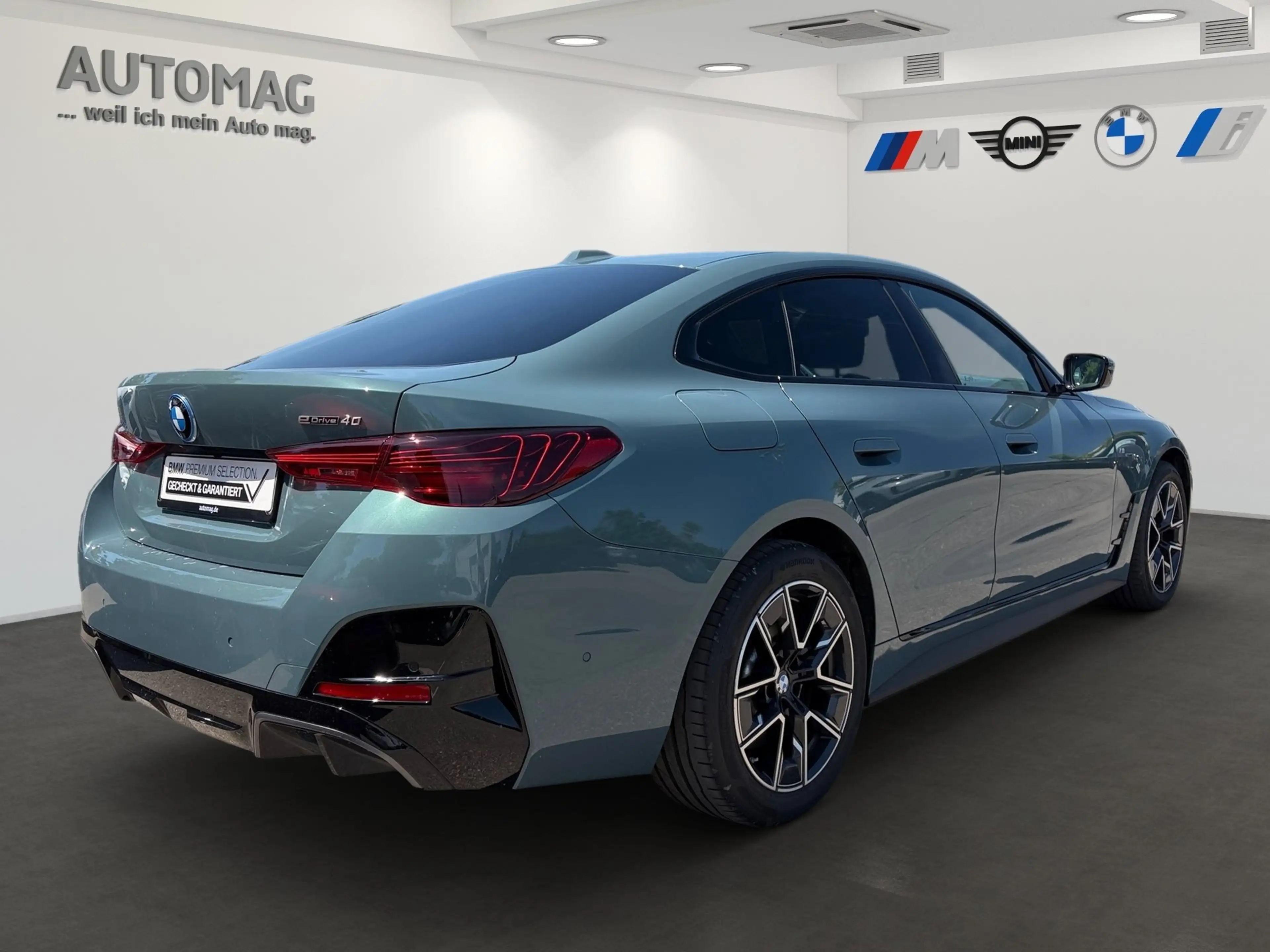 BMW i4 eDrive40 Msport*DrivingAssistProf*ParkingAssistPlu — photo 3