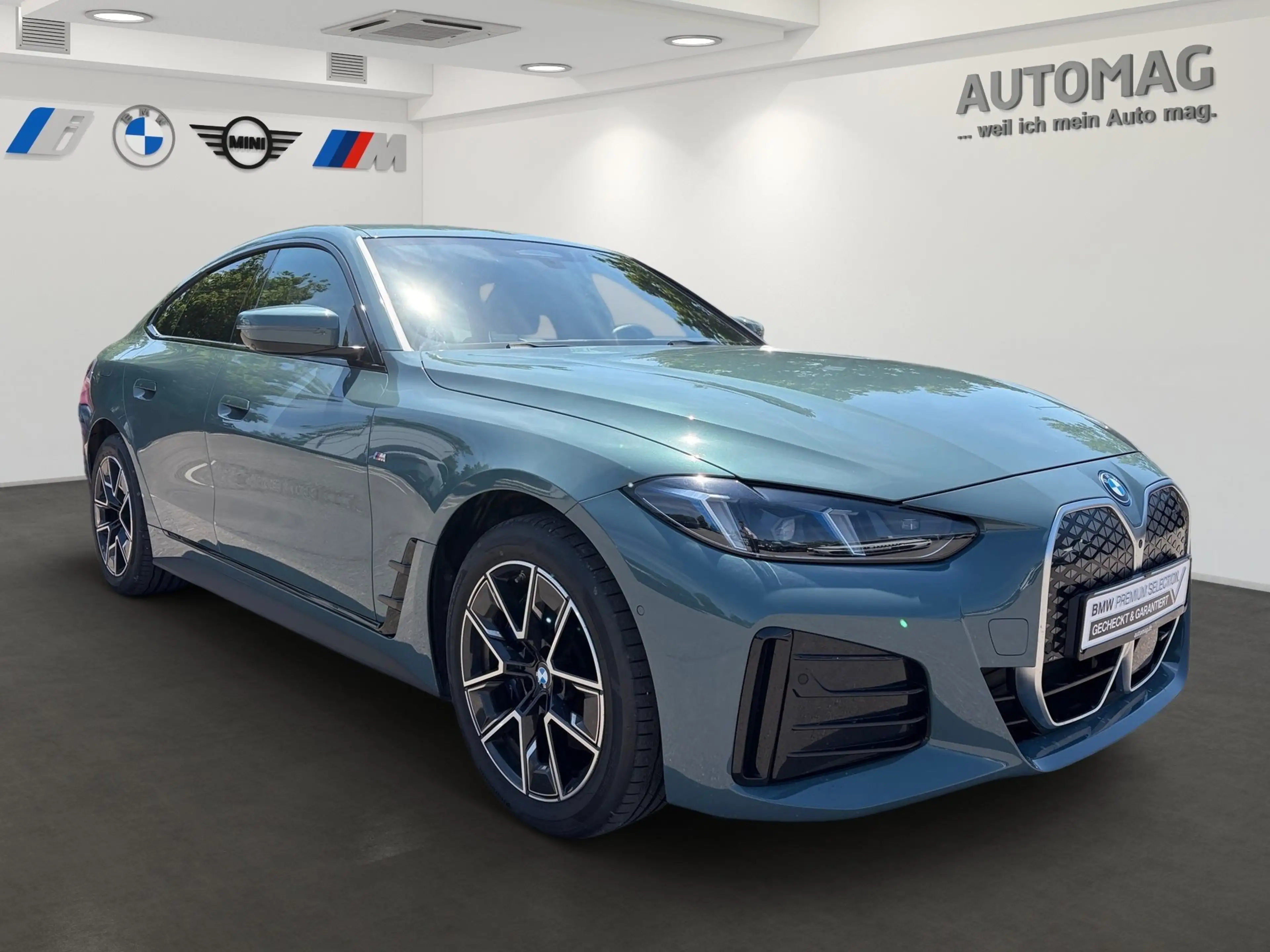 BMW i4 eDrive40 Msport*DrivingAssistProf*ParkingAssistPlu — photo 2