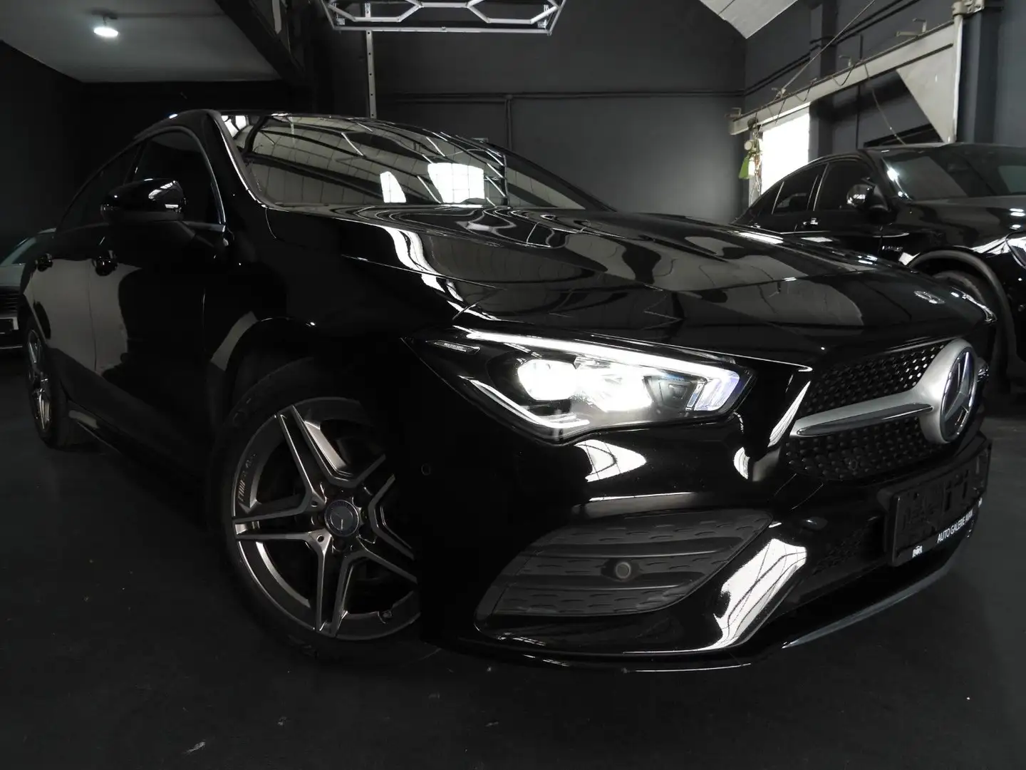 Mercedes-Benz CLA 200 CLA 200 SHOOTING BRAKE AMG-LINE Negro - 2