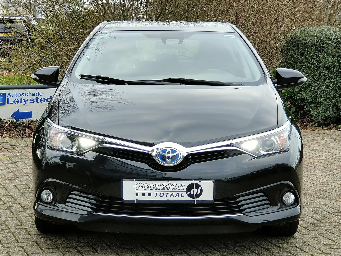 Toyota Auris 1.8 Hybrid Dynamic | Camera | Climate | Cruise | S Black - 2