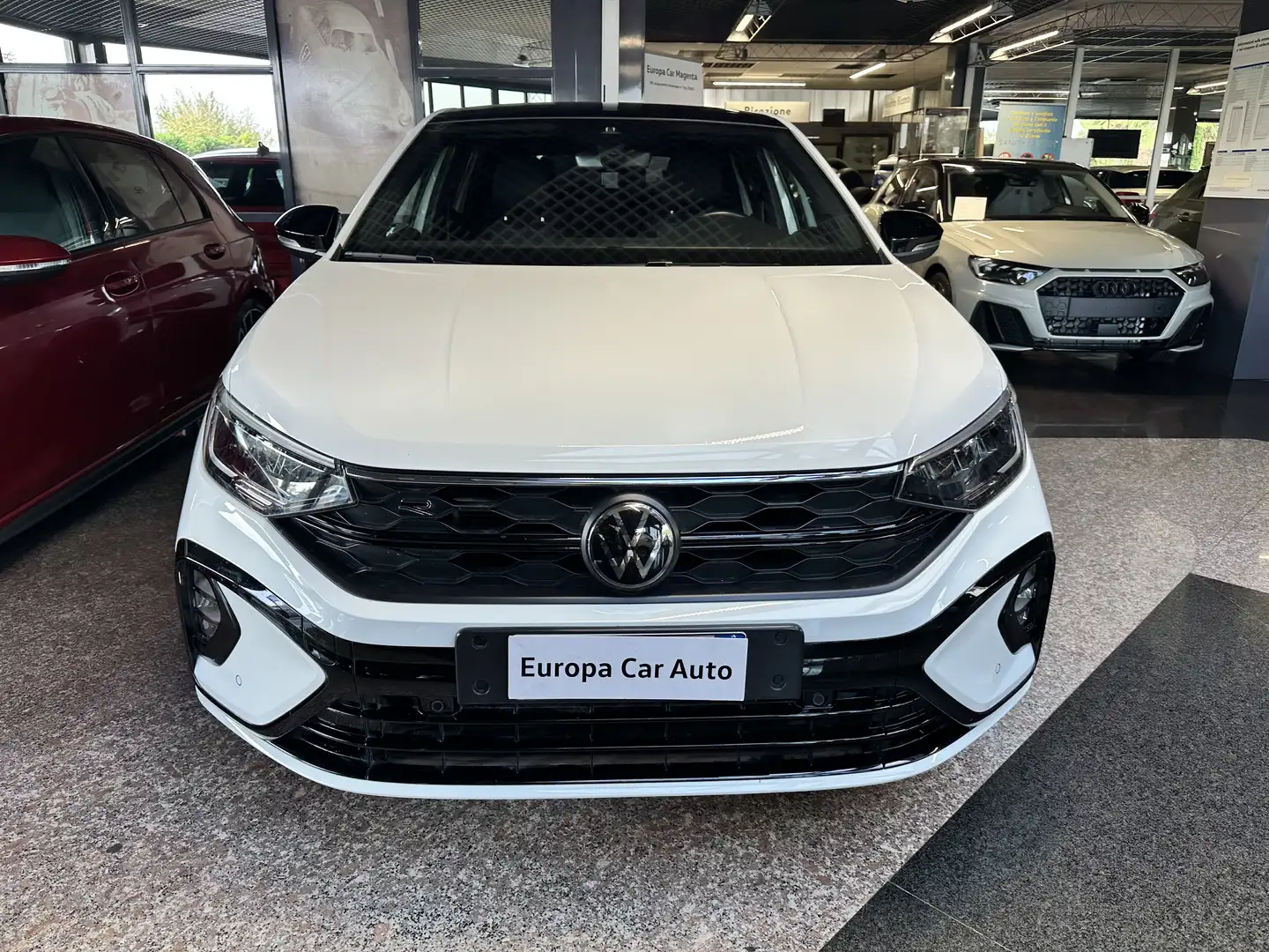 Volkswagen Taigo Taigo 1.0 TSI R-Line 110cv Blanc - 2