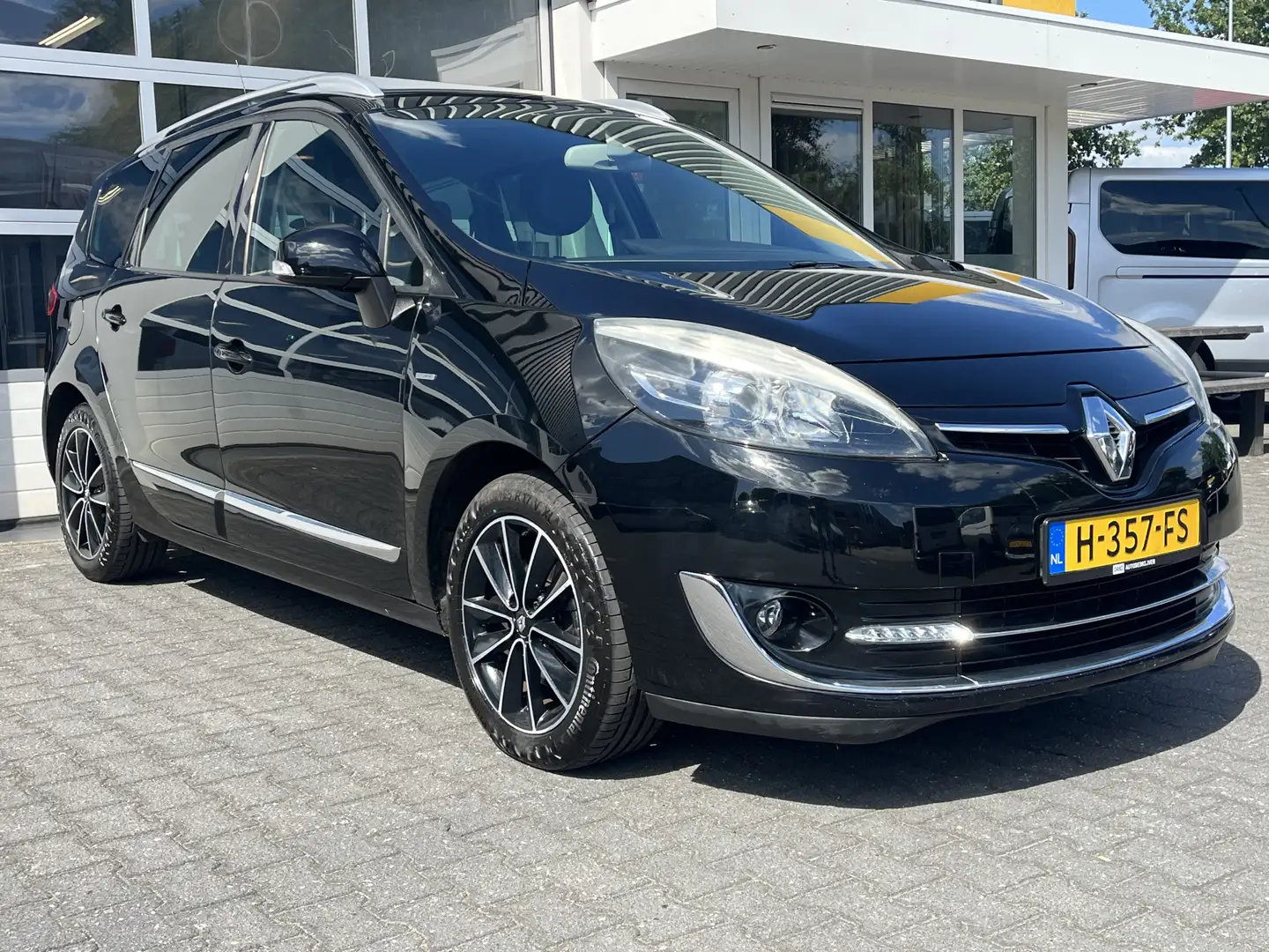 Renault Grand Scenic 1.2 TCe Bose 7p. Trekhaak Climate control Navigati Zwart - 1