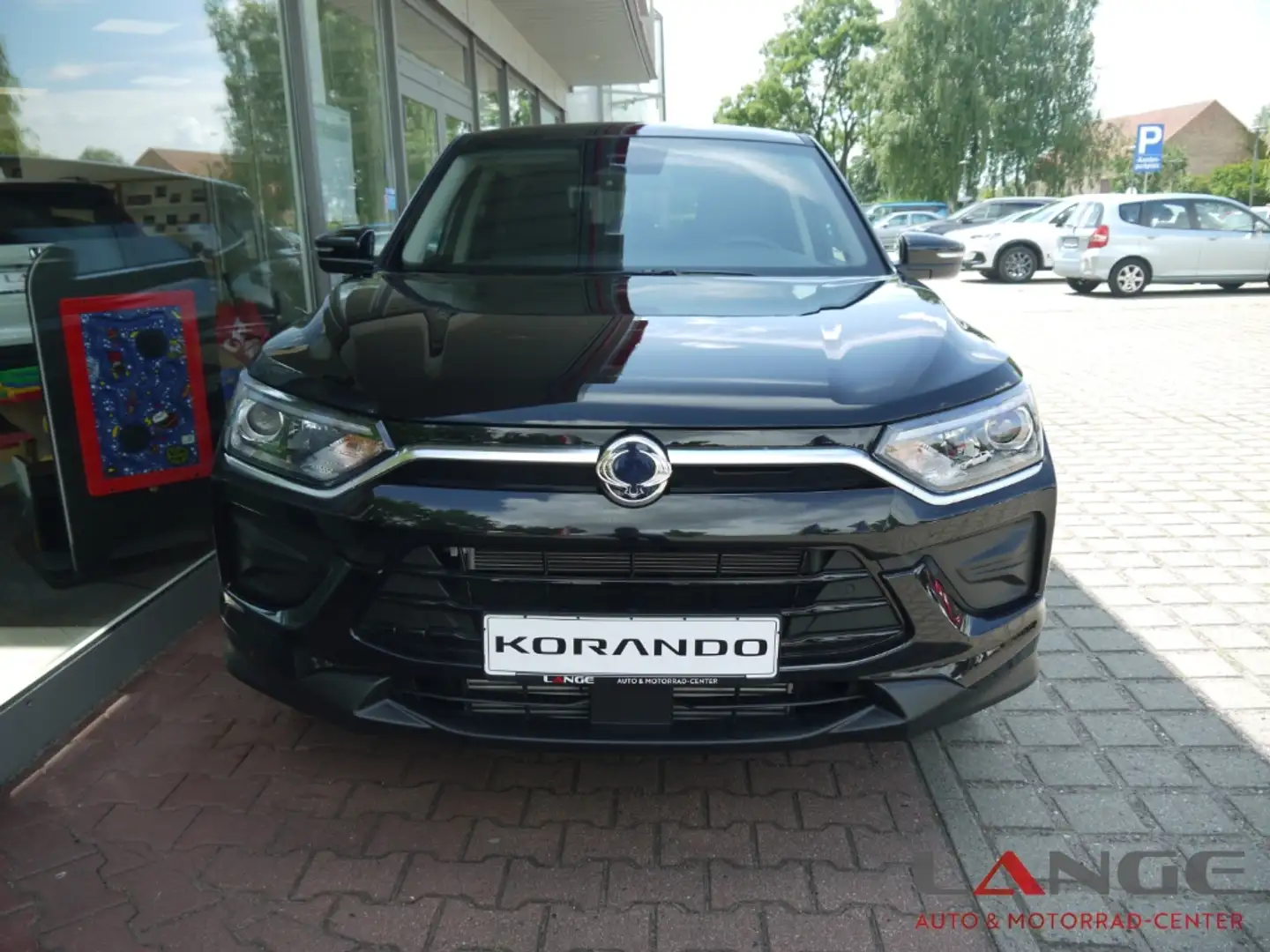 KGM Korando 1.5 T-GDi Nomad Automatik Navi SHZ Temp Tel.-Vorb. Negru - 2