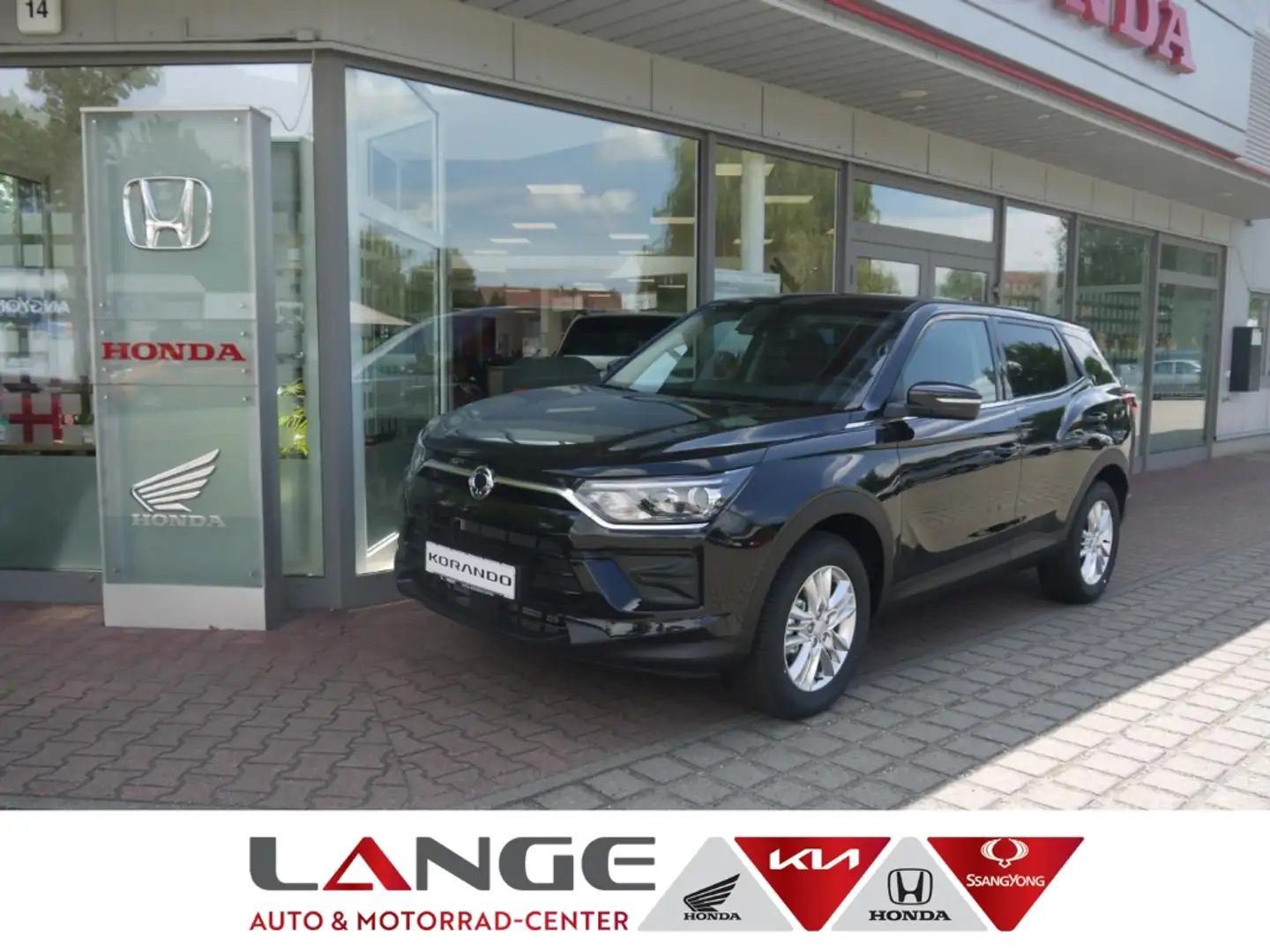KGM Korando 1.5 T-GDi Nomad Automatik Navi SHZ Temp Tel.-Vorb. Negru - 1