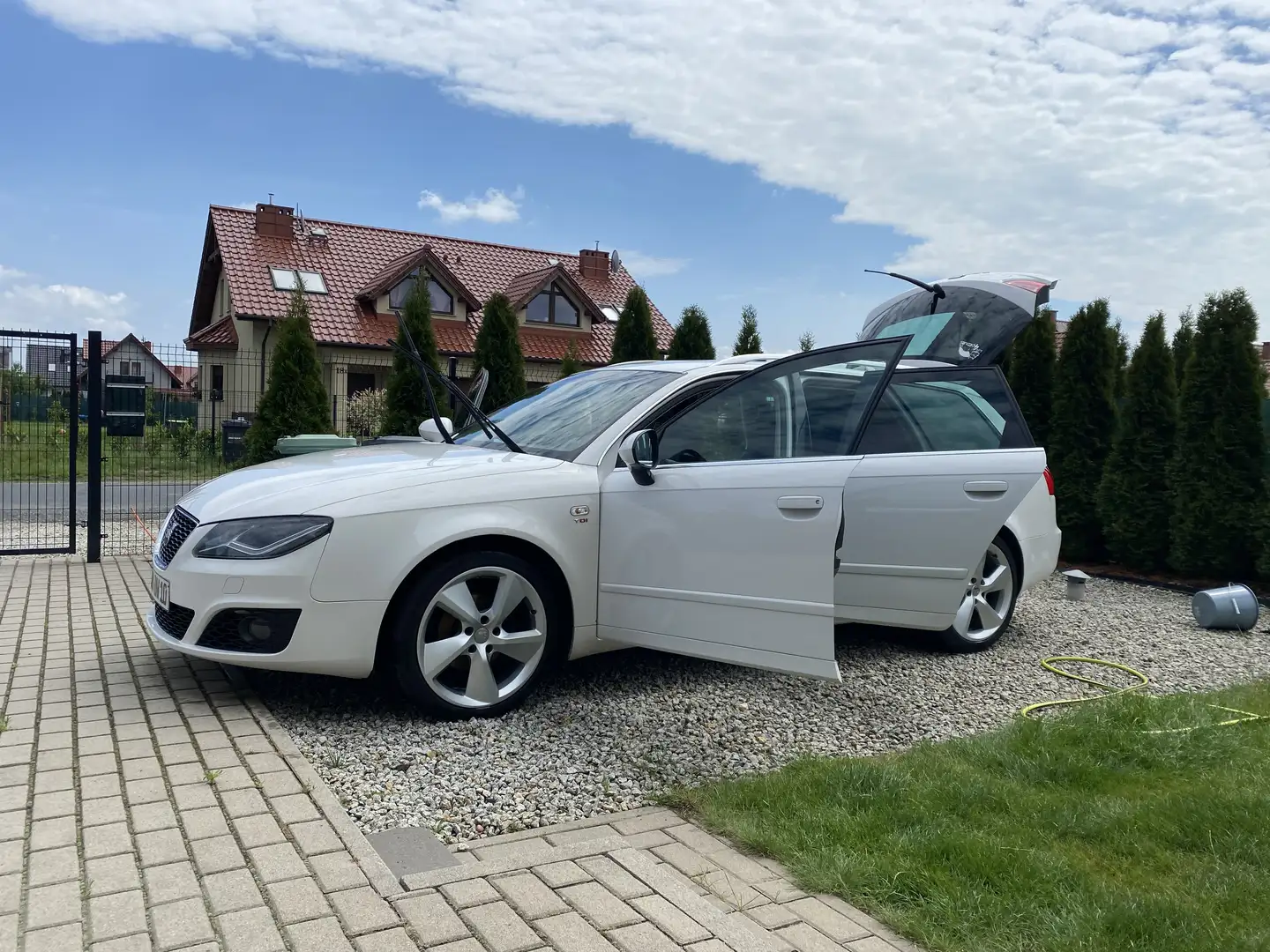SEAT Exeo ST 2.0 TDI CR Ecomotive Style Blanc - 2