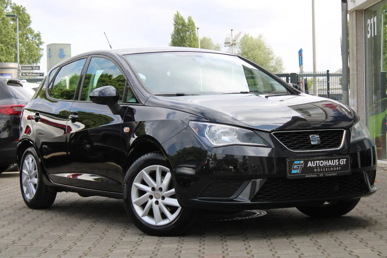 SEAT Ibiza 1.4 Style/Klima/el.FH/ZV/ALU/8Fachbereift Schwarz - 1