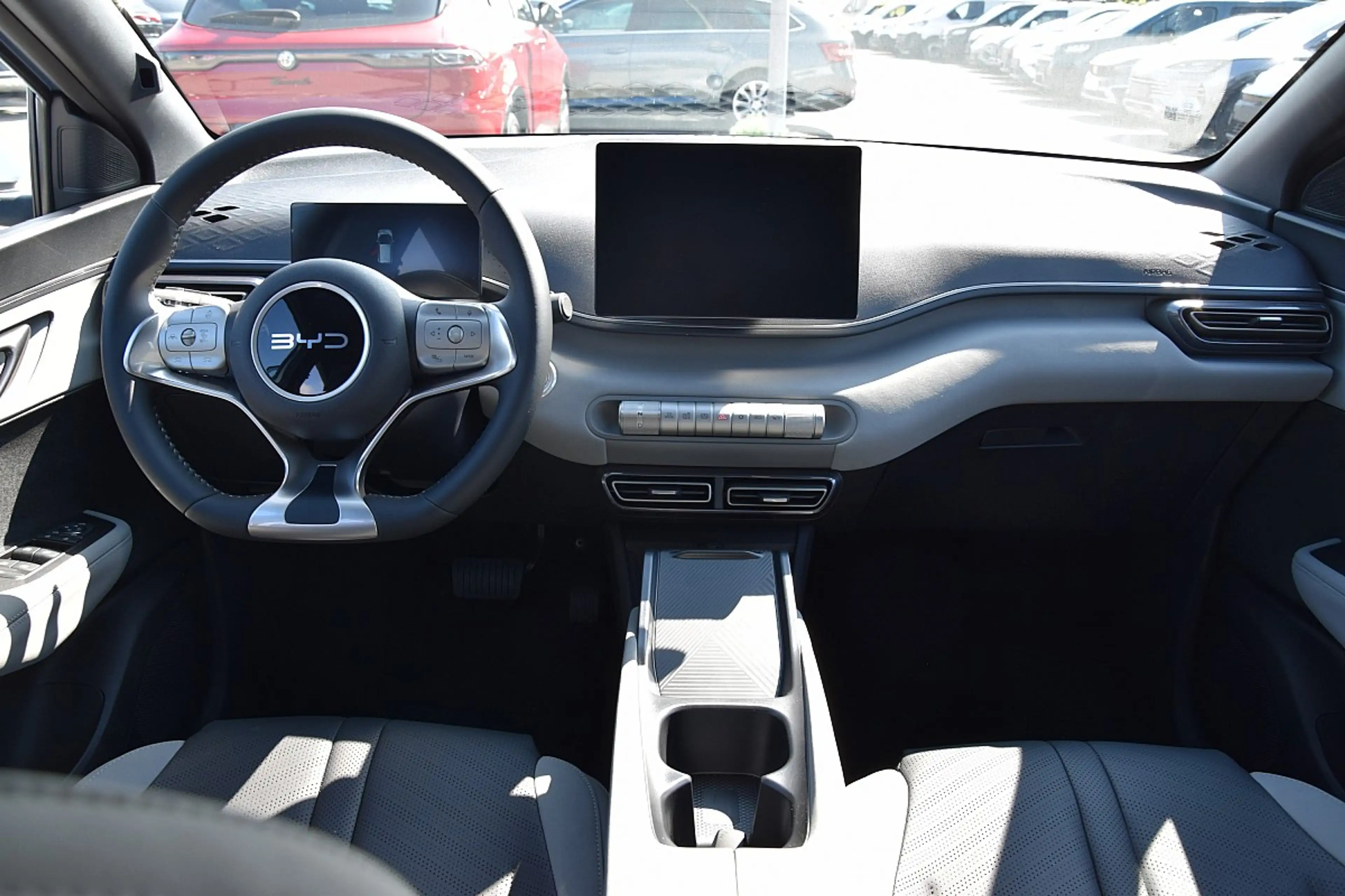 BYD Dolphin Surf SURF Comfort 43,2 kWh *Lagerfahrzeug* — photo 6