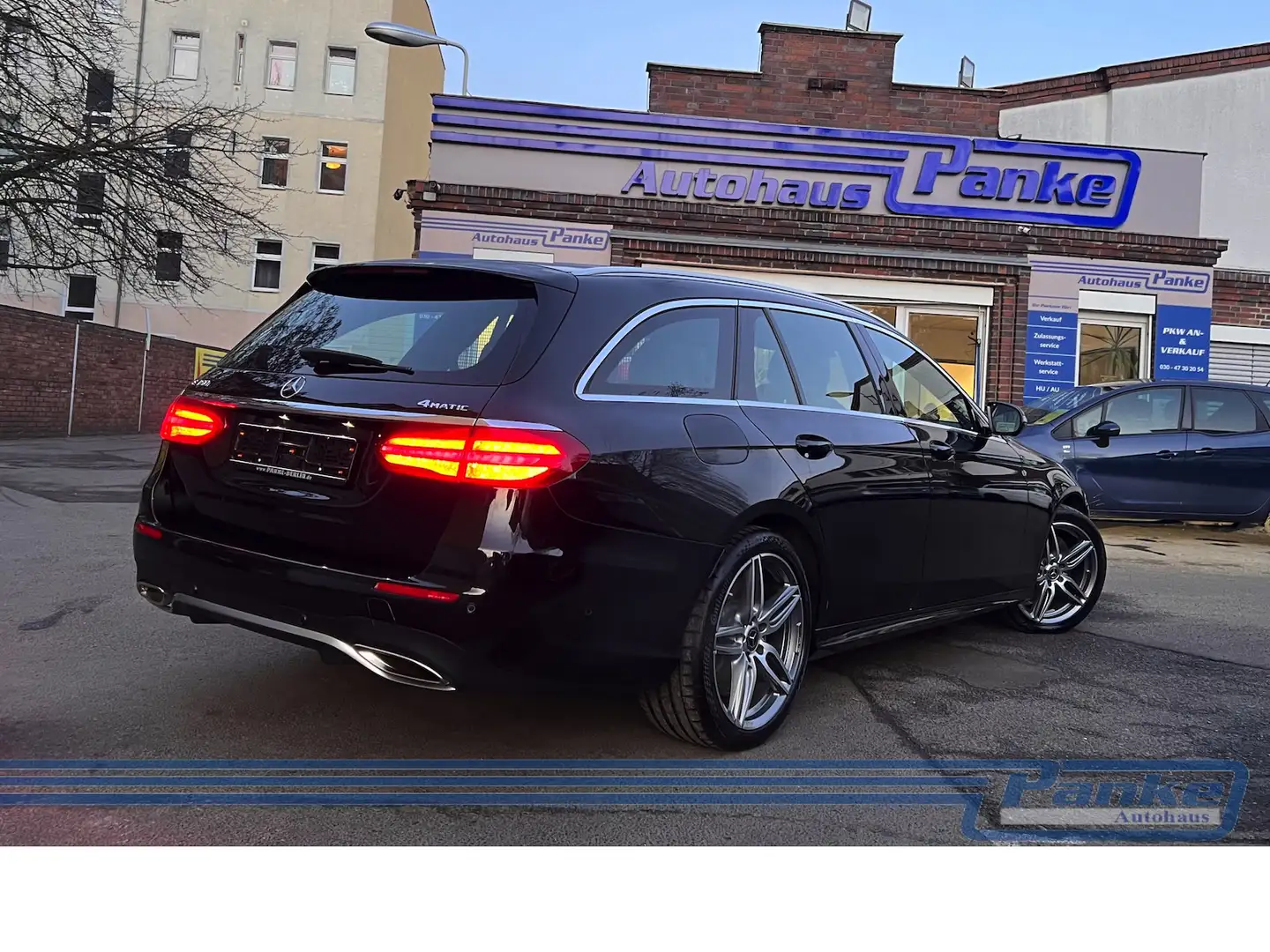 Mercedes-Benz E 450 T 4Matic*Pano*TotW*LED*360°*AbstandsT* Schwarz - 2