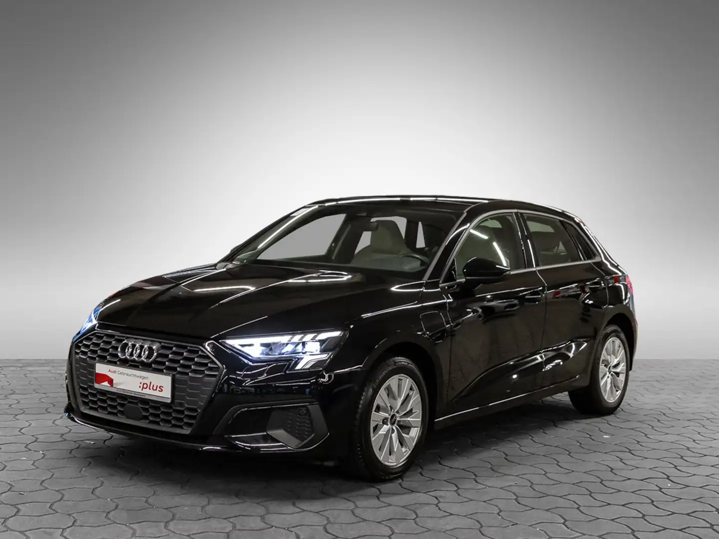 Audi A3 Sportback 40 TFSI e LED Navi Pano Sportsitze Schwarz - 2