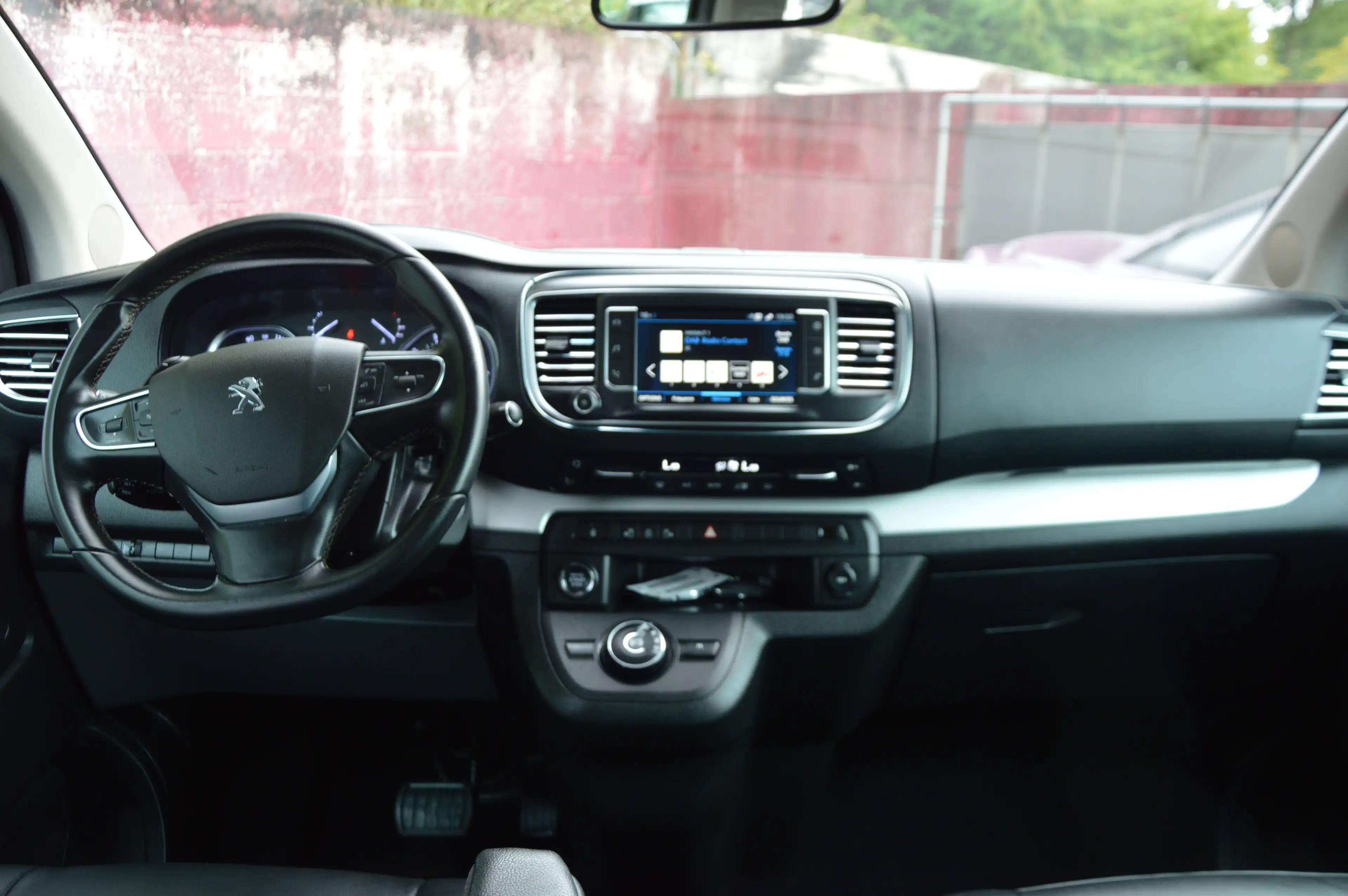 Peugeot Traveller Traveller 2.0 BlueHDi L3 Long Business VIP S — photo 14
