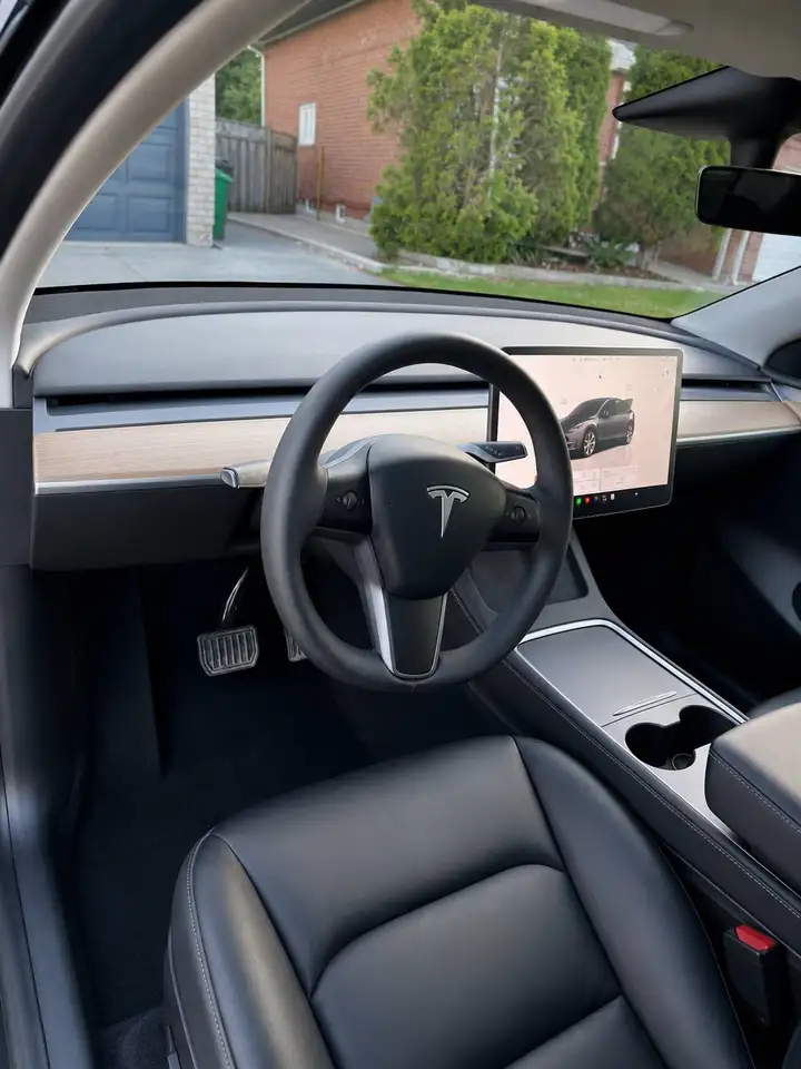 Tesla Model Y fotografie Tesla Model Y