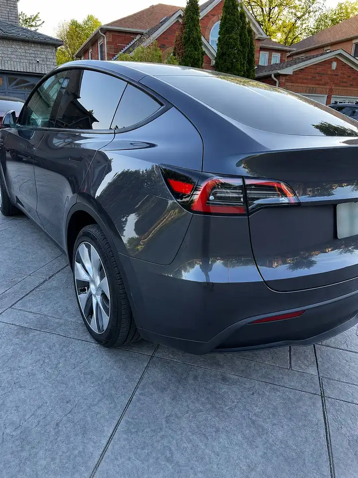 Tesla Model Y fotografie Tesla Model Y