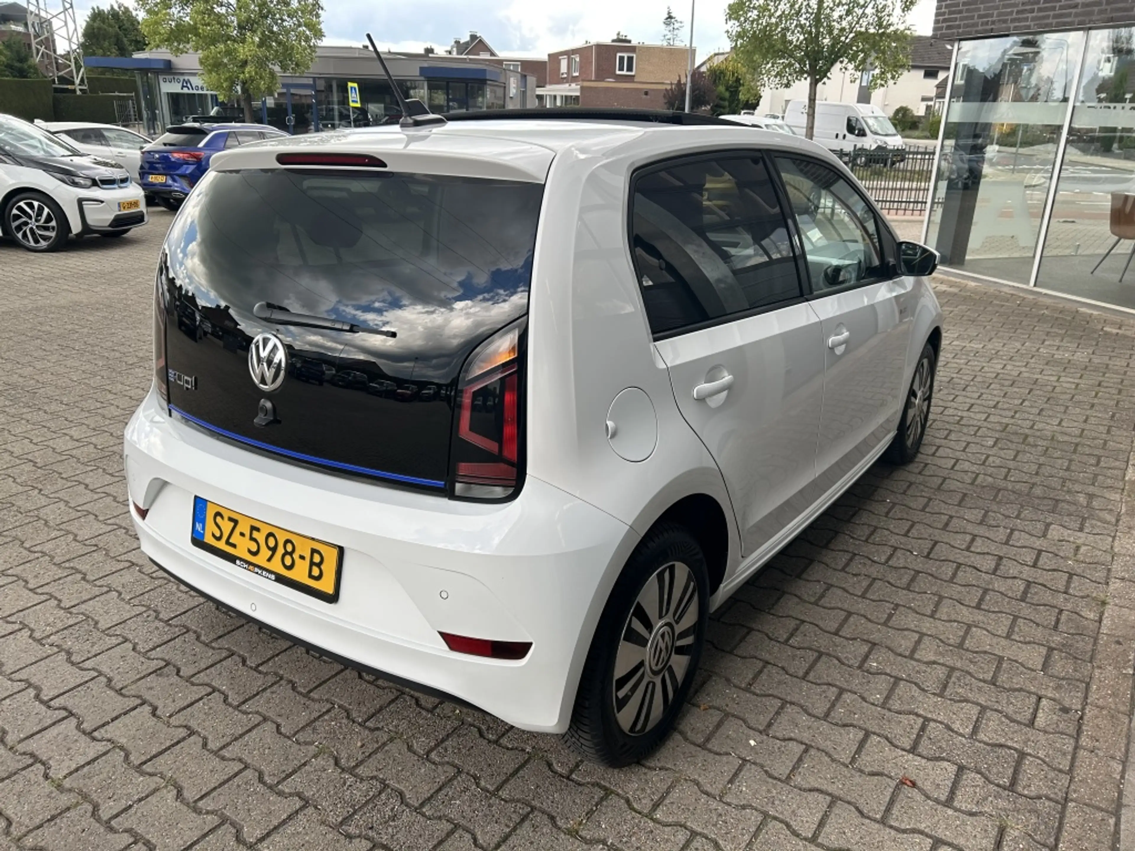 Volkswagen e-up! Elektromotor 82pk 5-drs E-up! / SOH — photo 12